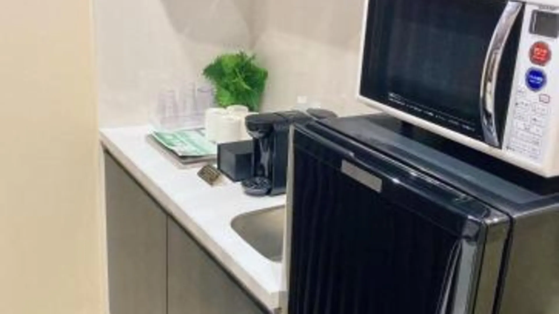 오키나와 본섬 마쓰야마 스테이 3성급 게스트하우스 전망