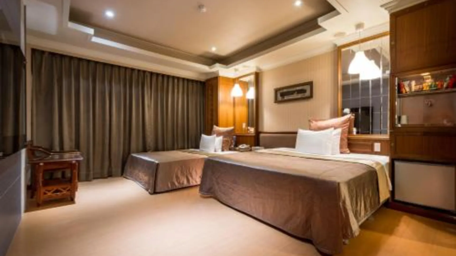 타이베이 칭 칭 모텔 호텔 스위트룸