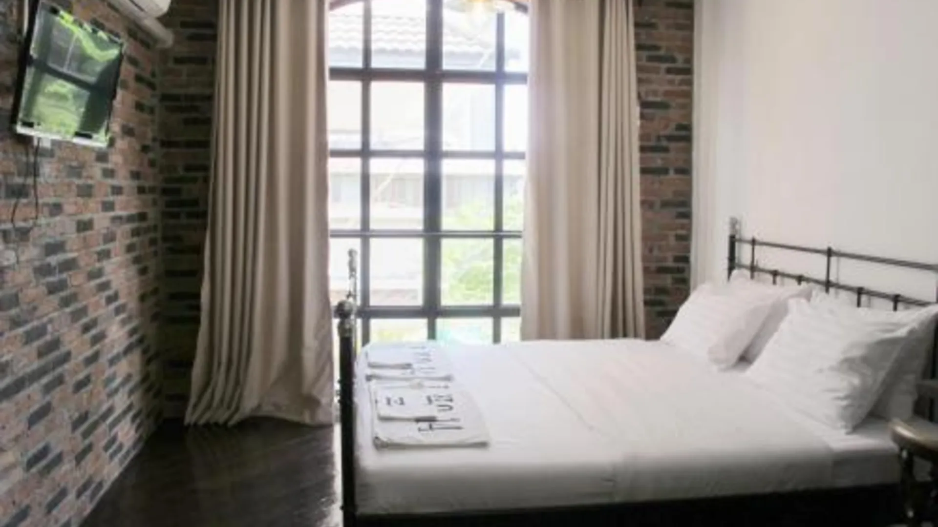 방콕 J No.14  3성급 호텔 스위트룸