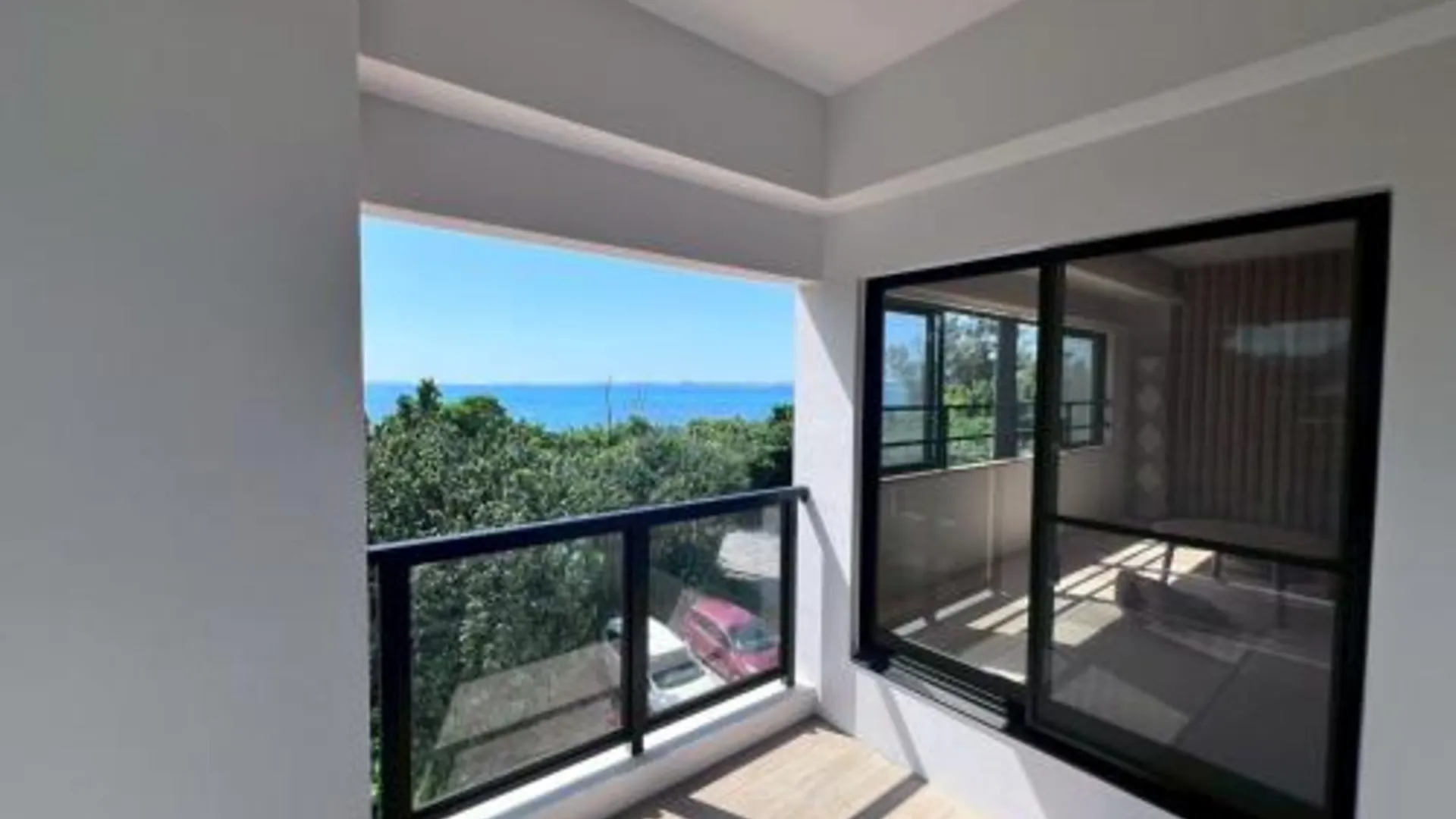 오키나와 본섬 LAGUNA OKINAWA Beachfront YAKA 4성급 호텔 외관