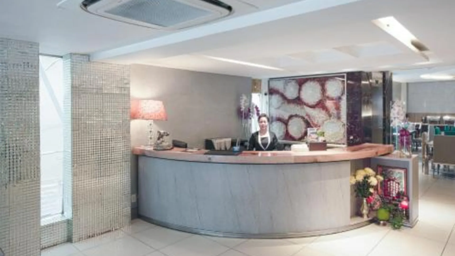 호치민 A&EM - 더 쁘띠 호텔 2성급 호텔 레스토랑