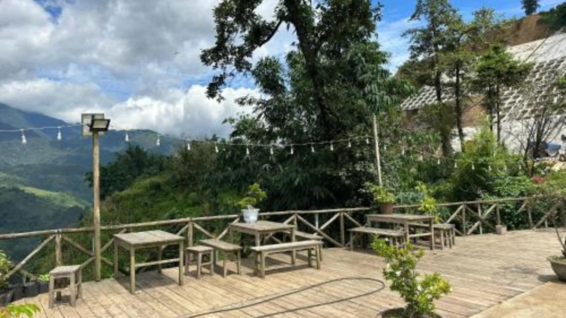 사파 후언 다우 다우 호스테이 2성급 호텔 전망