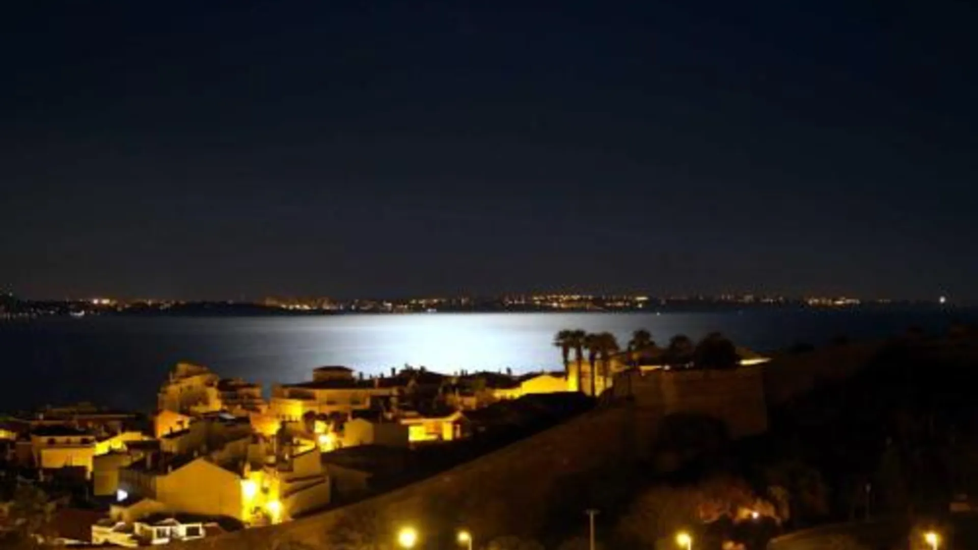 라고스 라고스 시티 센터 게스트하우스 & 호스텔 2성급 호텔 수영장