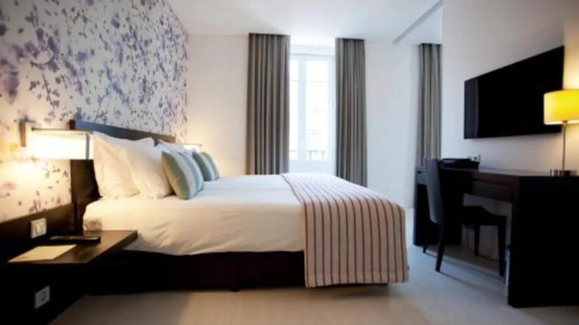 리스본 인터나시오날 디자인 호텔 4성급 호텔 스위트룸