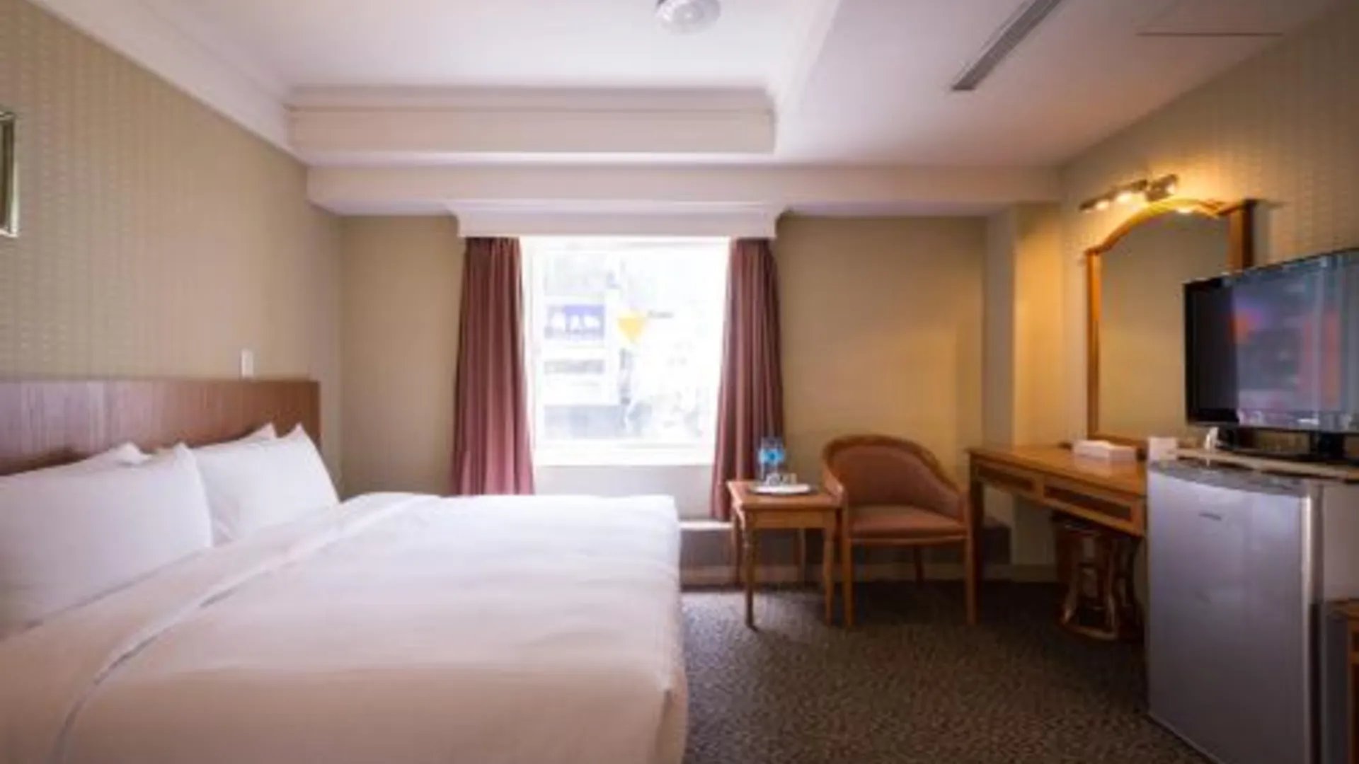 타이베이 그린 월드 플로라 아넥스 3성급 호텔 스위트룸