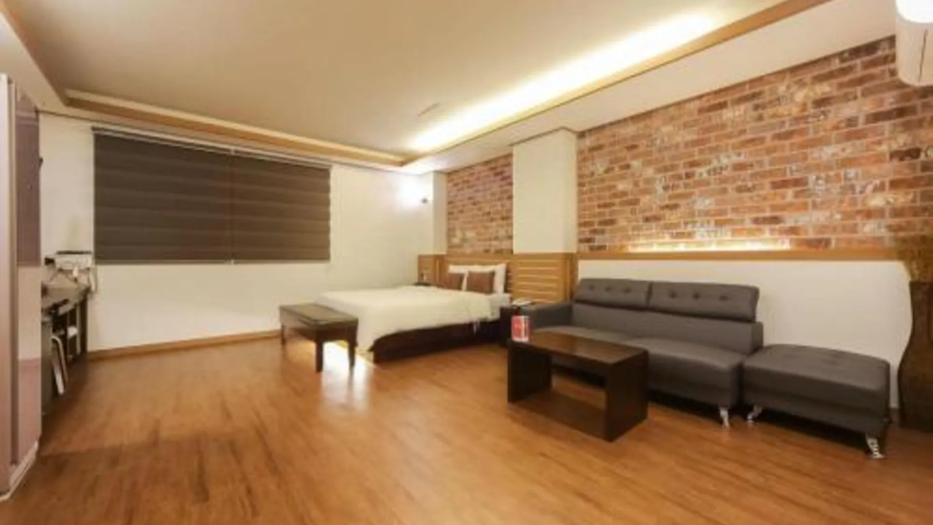 울산 H호텔 2성급 호텔 로비