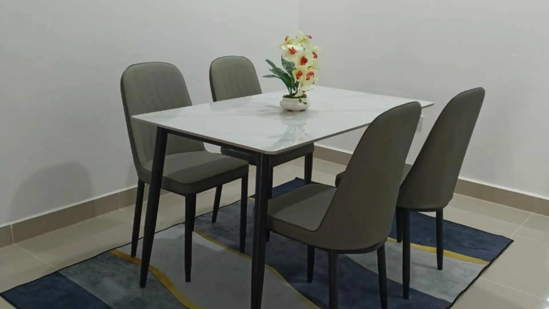 추카이 캄풍 부킷 쿠앙의 아파트먼트 (m², 침실 3개, 프라이빗 욕실 2개) 3성급 싱글룸 외관