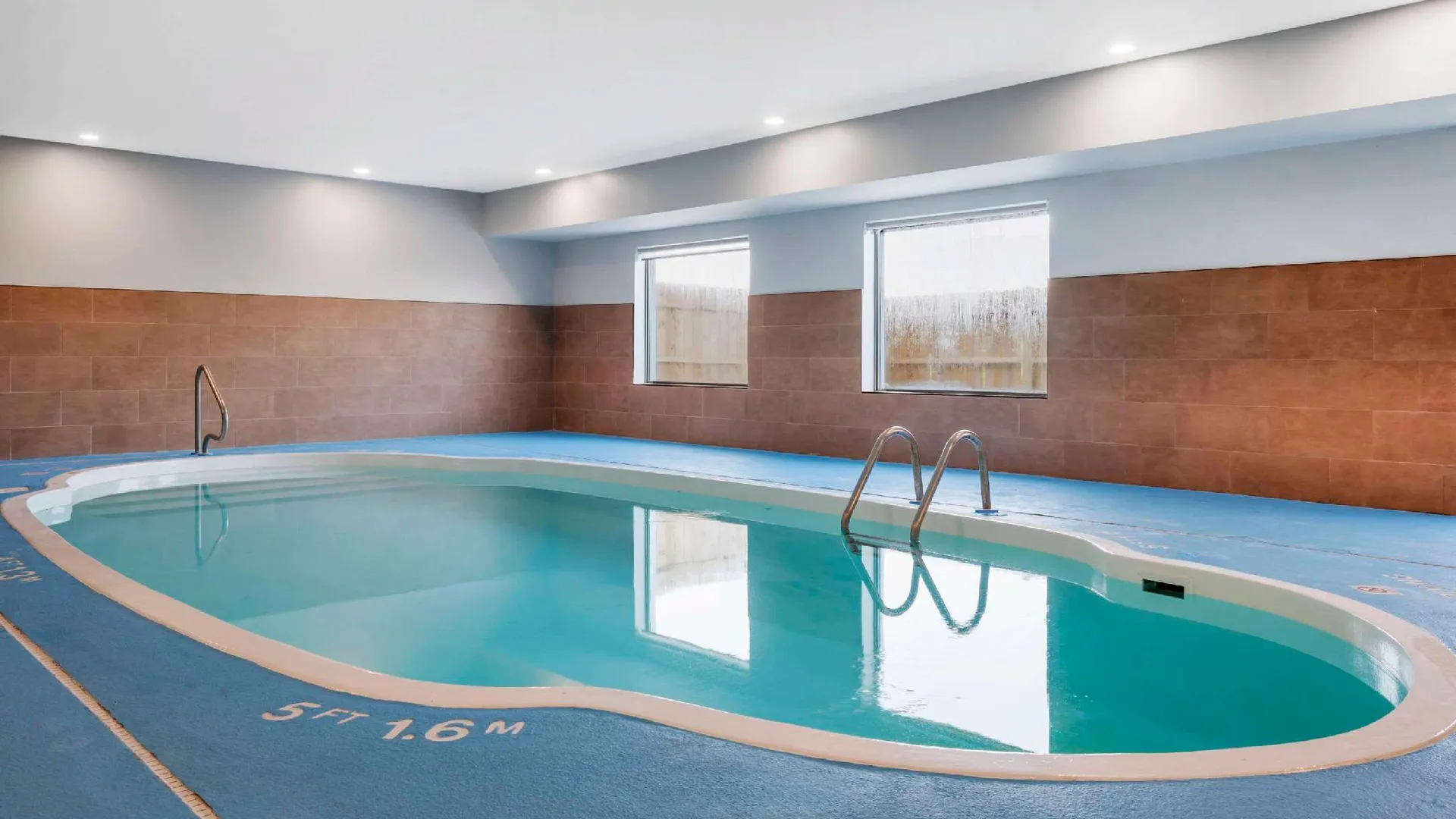 켄달빌 (IN) Comfort Inn Kendallville East 2성급 호텔 레스토랑