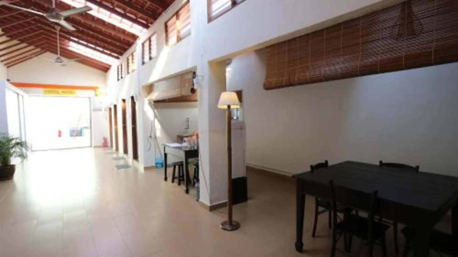 말라카 호텔 텡케라 2성급 호텔 수영장