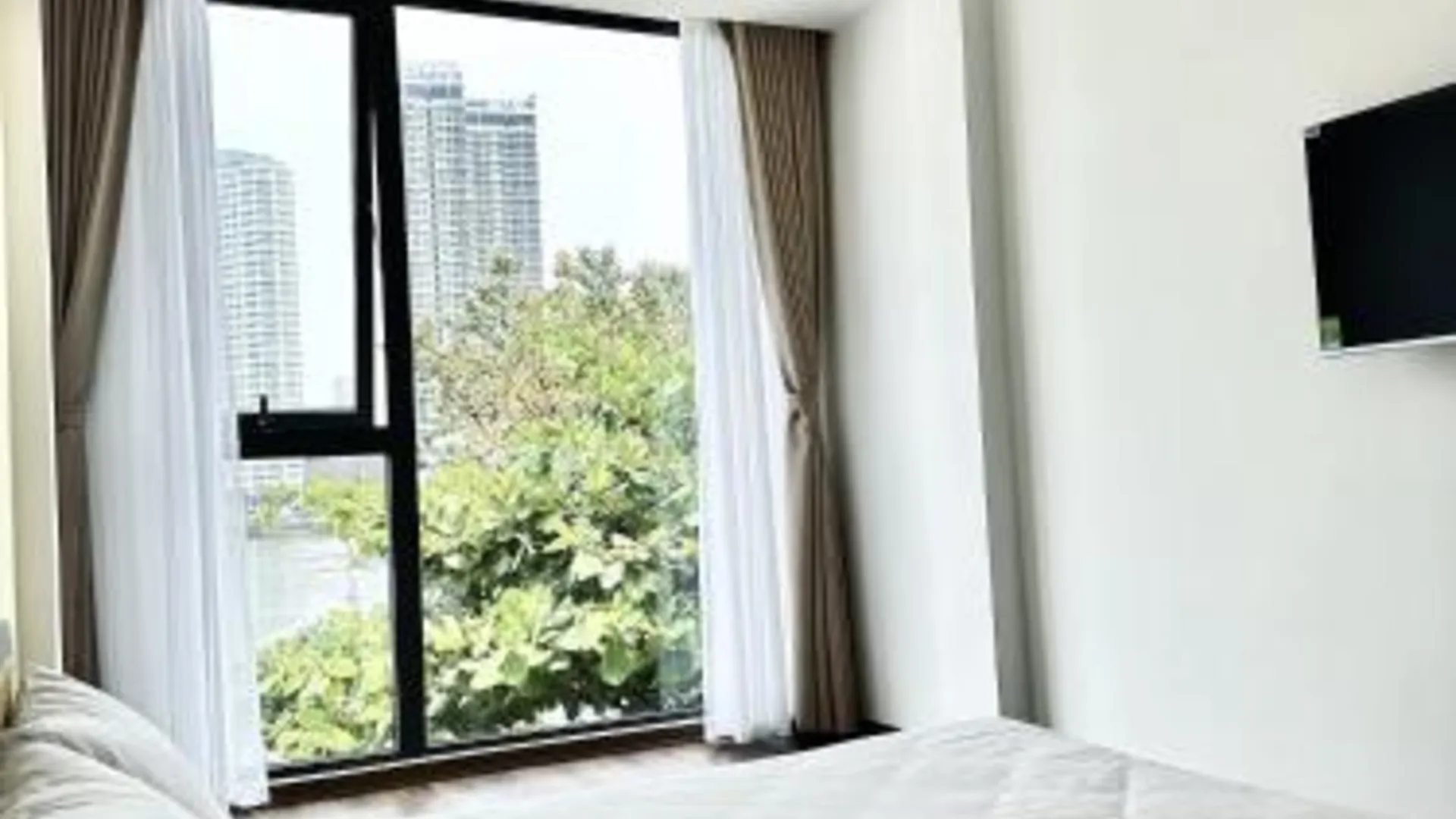 다낭 한 리버라인 호텔 앤 카페테리아 다낭 4성급 호텔 외관