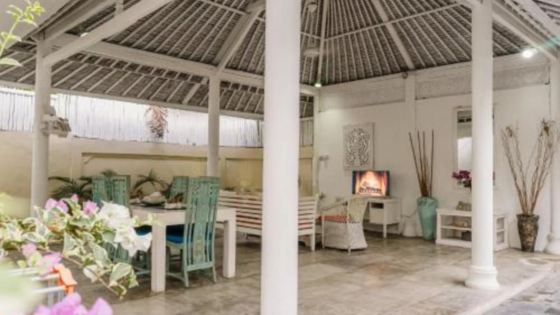 발리 Dreams Villa -Private Pool, Fast Wifi, 2 min to Double Six Beach 4성급 싱글룸 로비