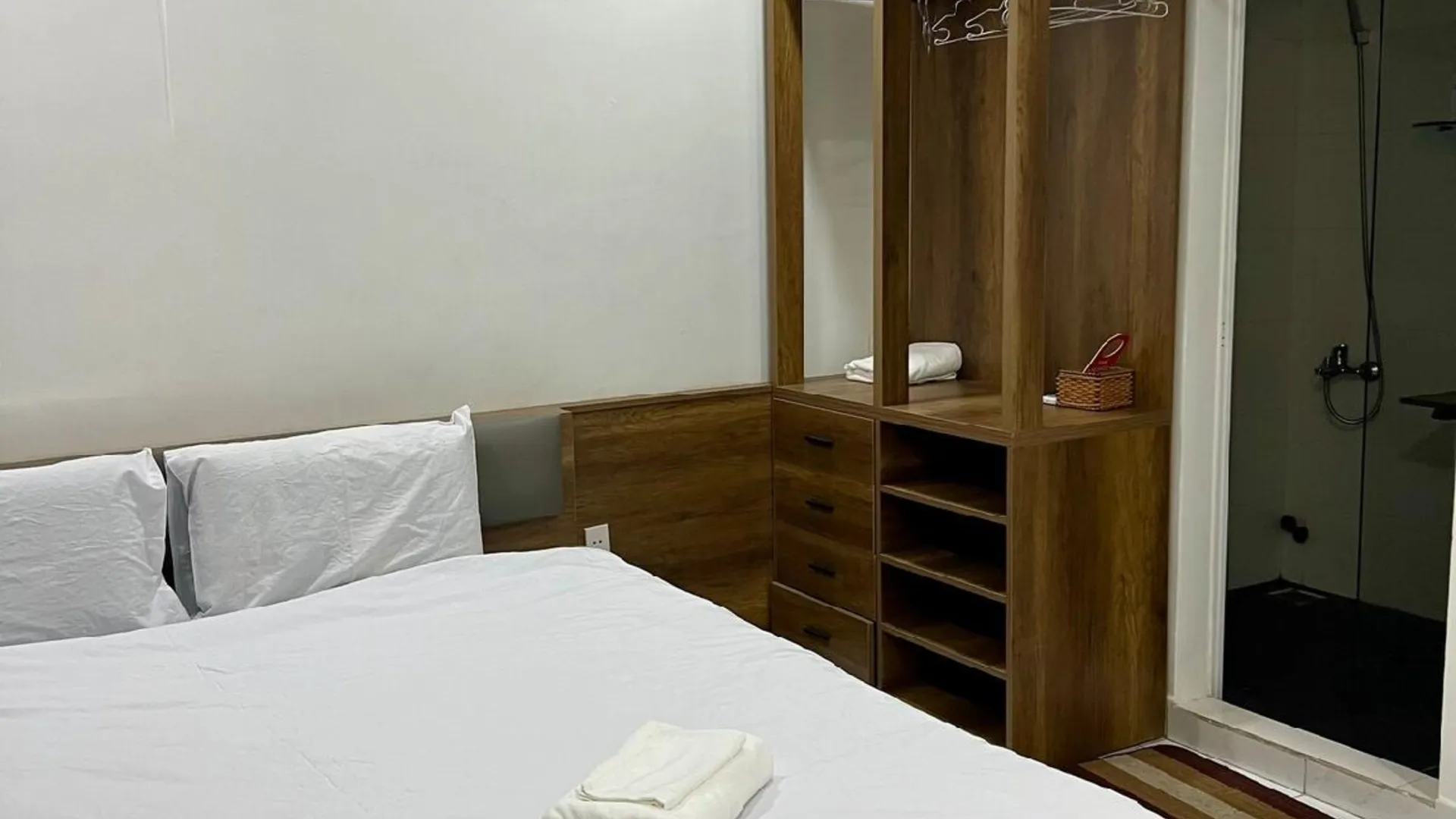 호치민 1군의 프라이빗 하우스 (m², 침실 1개, 프라이빗 욕실 1개) 2성급 싱글룸 객실