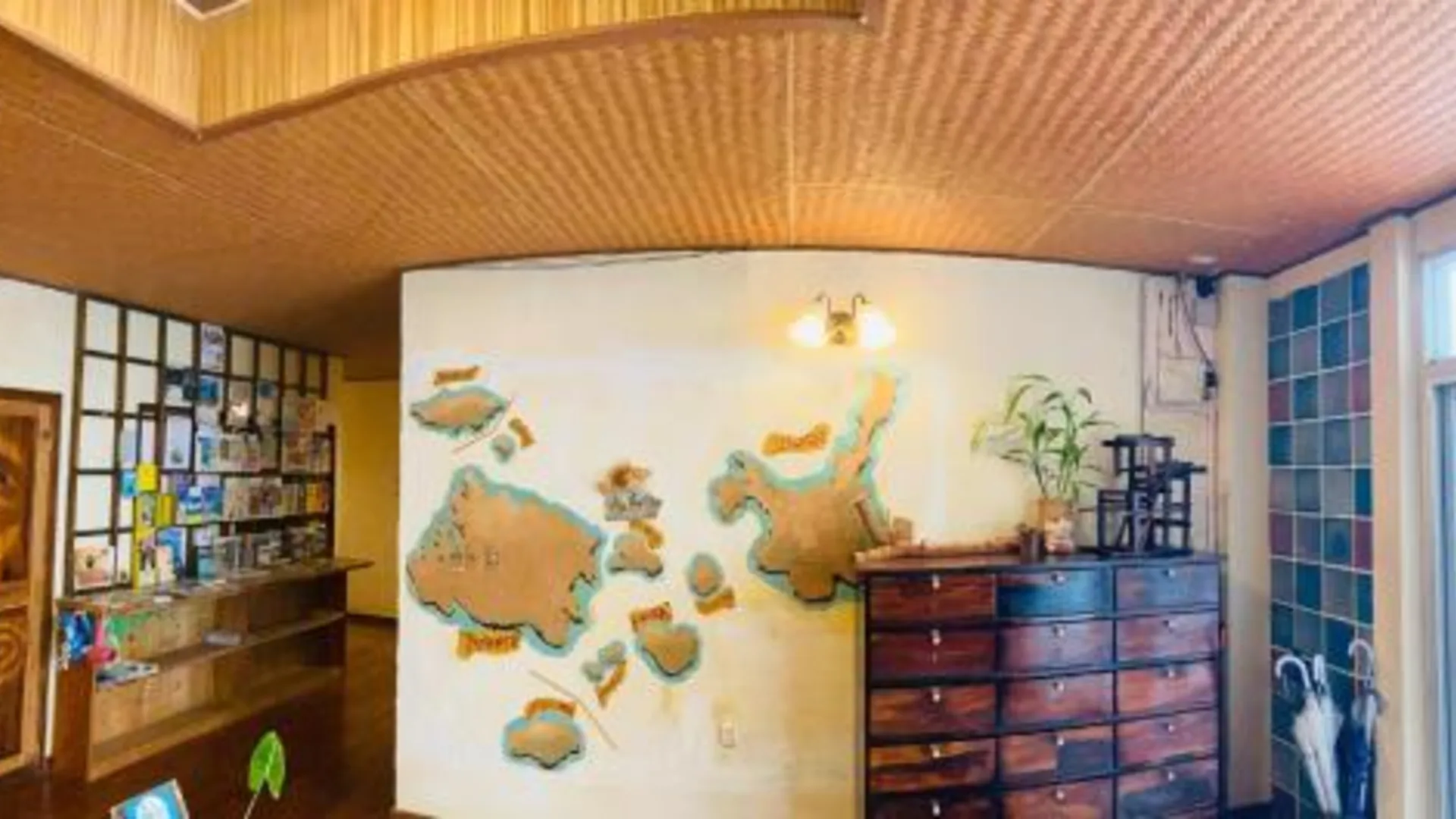 이시가키 ペンションやいま日和 2성급 호텔 수영장