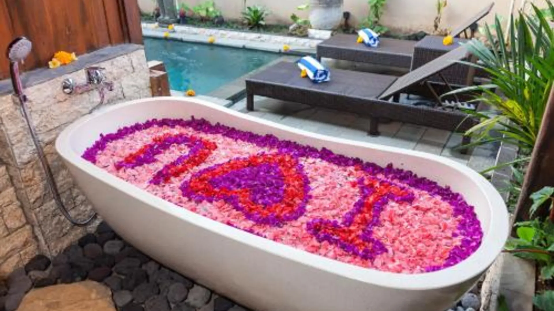 발리 Pundi Kaya 4성급 호텔 레스토랑