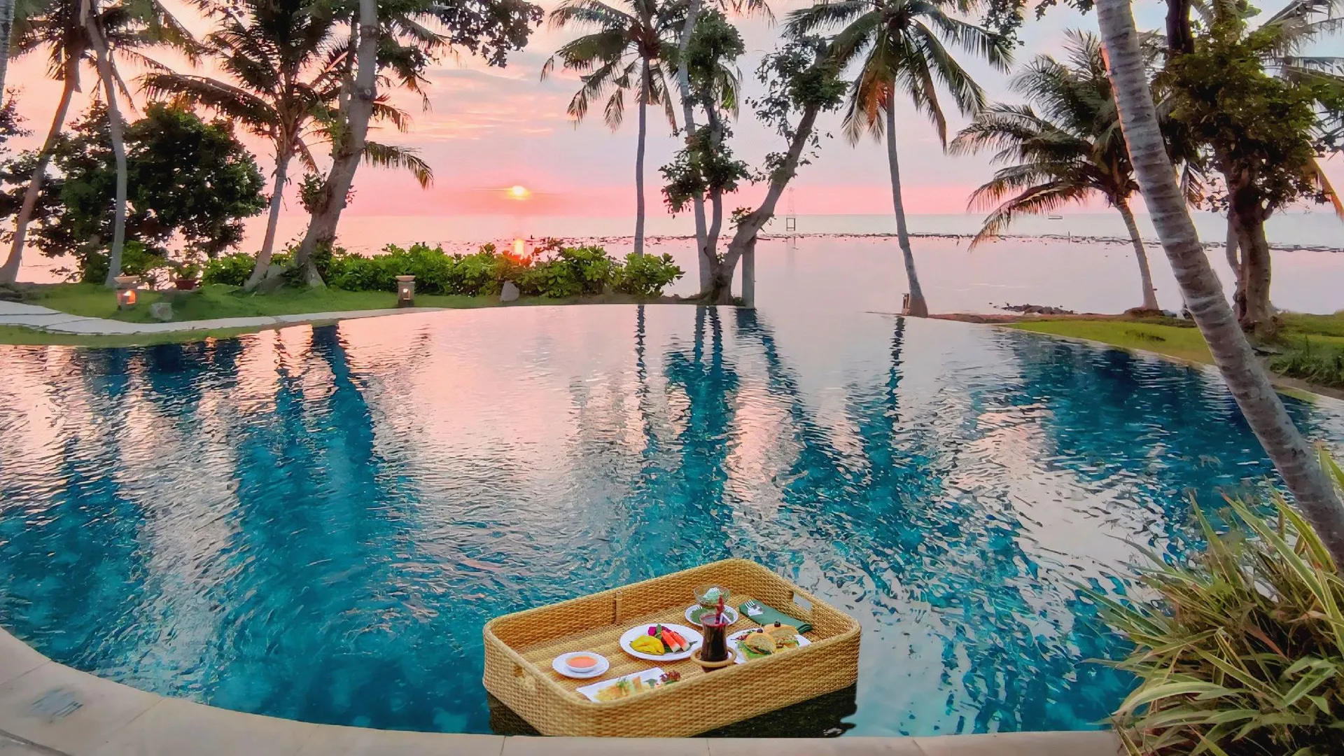 발리 푸리 바구스 로비나 리조트 4성급 호텔 로비