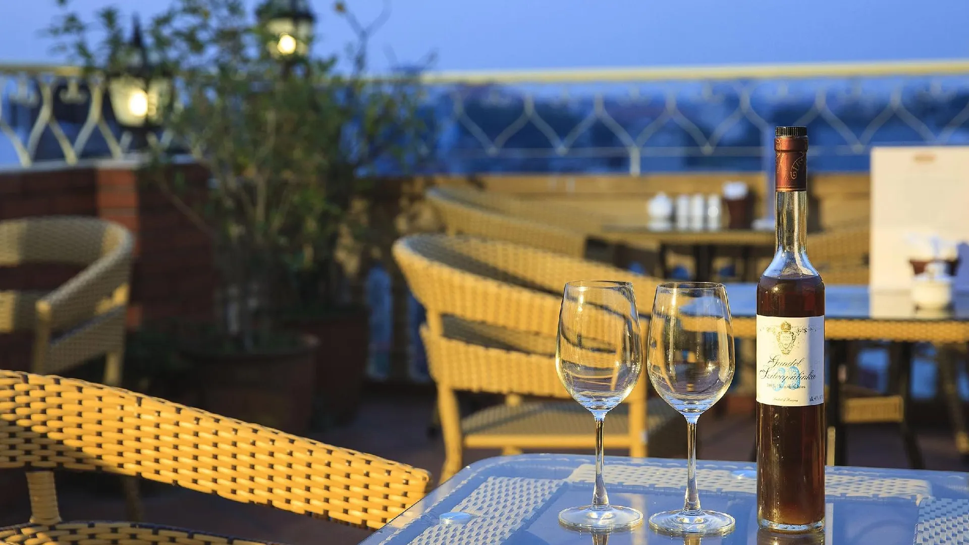 하노이 럭키 3 호텔 앤 트래블 3성급 호텔 레스토랑