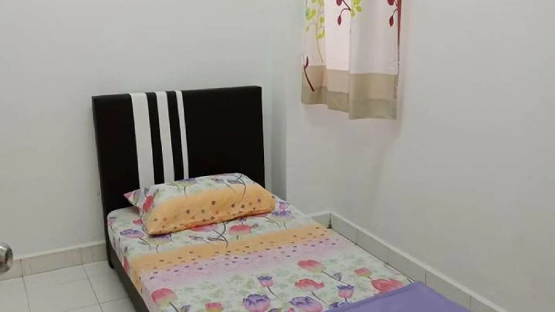 말라카 멜라카텡가의 아파트먼트 (850m², 침실 3개, 프라이빗 욕실 2개) 2성급 싱글룸 부대시설