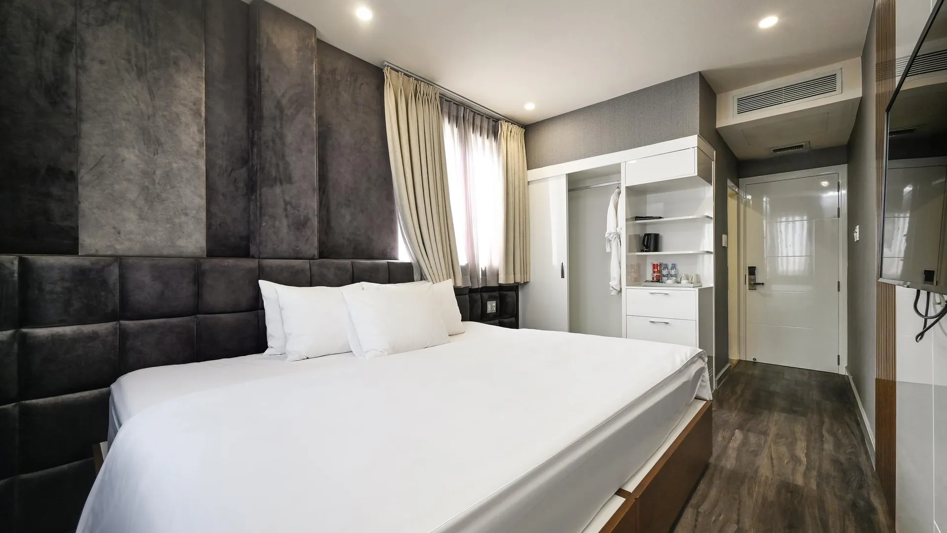 호치민 더 문 2 호텔 2성급 호텔 스위트룸