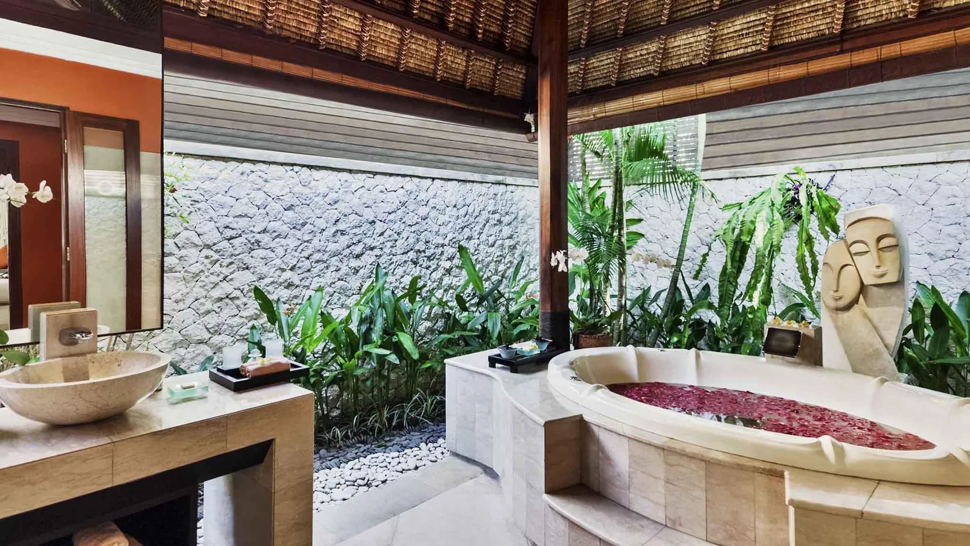 발리 노보텔 발리 베노아 호텔 4성급 호텔 외관