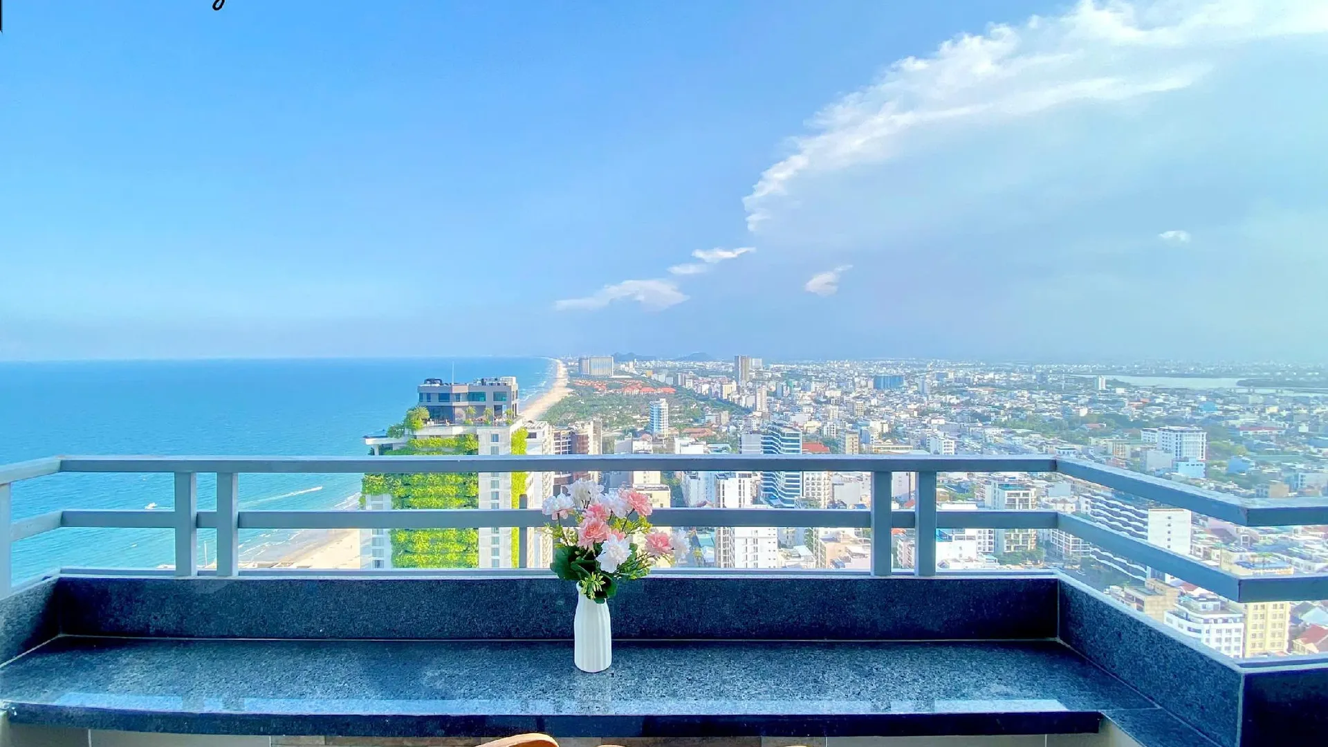 다낭 푸옥미의 아파트먼트 (70m², 침실 2개, 프라이빗 욕실 2개) 5성급 싱글룸 전망