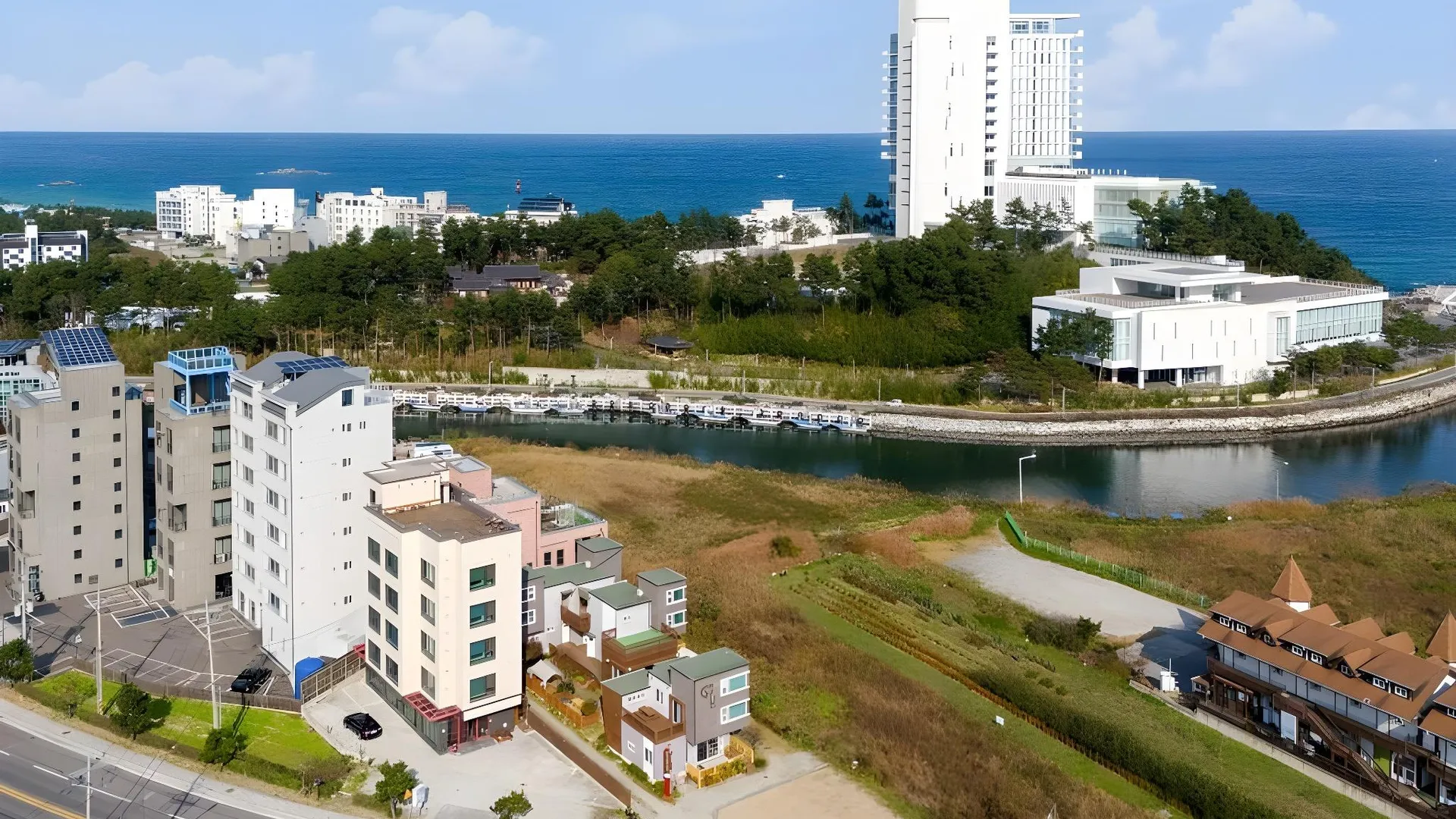 강릉 경포의 휴일 펜션 2성급 게스트하우스 로비