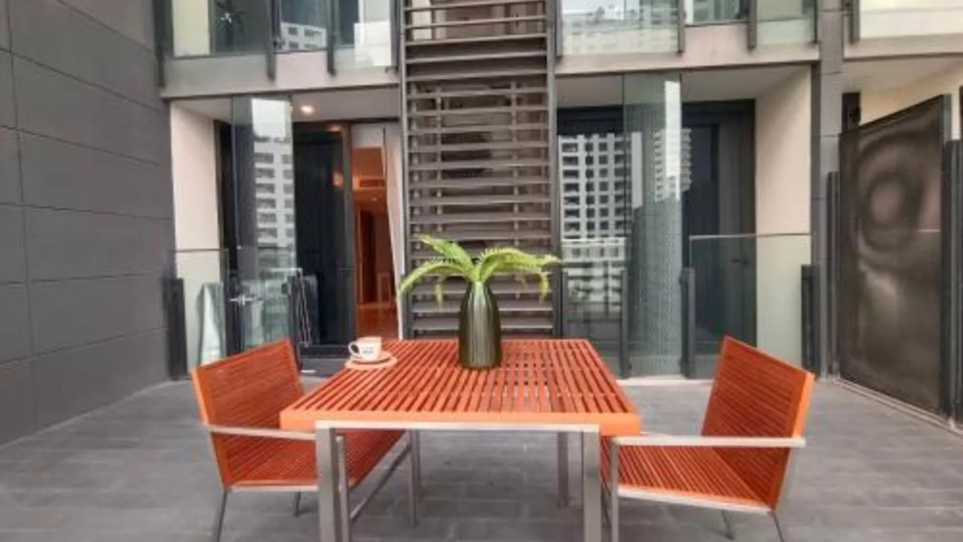 방콕 빠뚜남의 아파트먼트 (46m², 침실 1개, 프라이빗 욕실 1개) 4성급 게스트하우스 외관