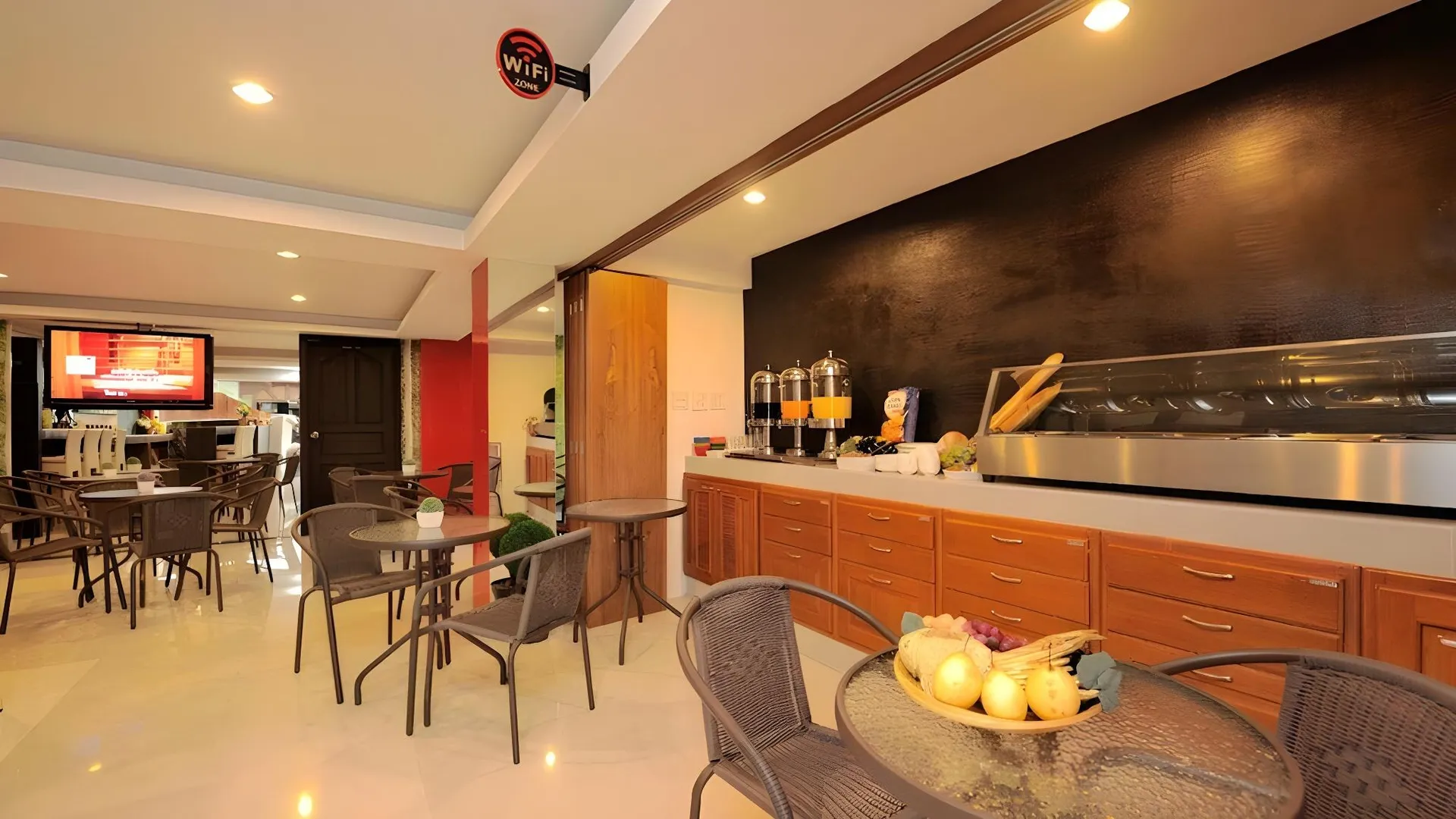 푸켓 Chilli Salza Patong 3성급 호텔 수영장