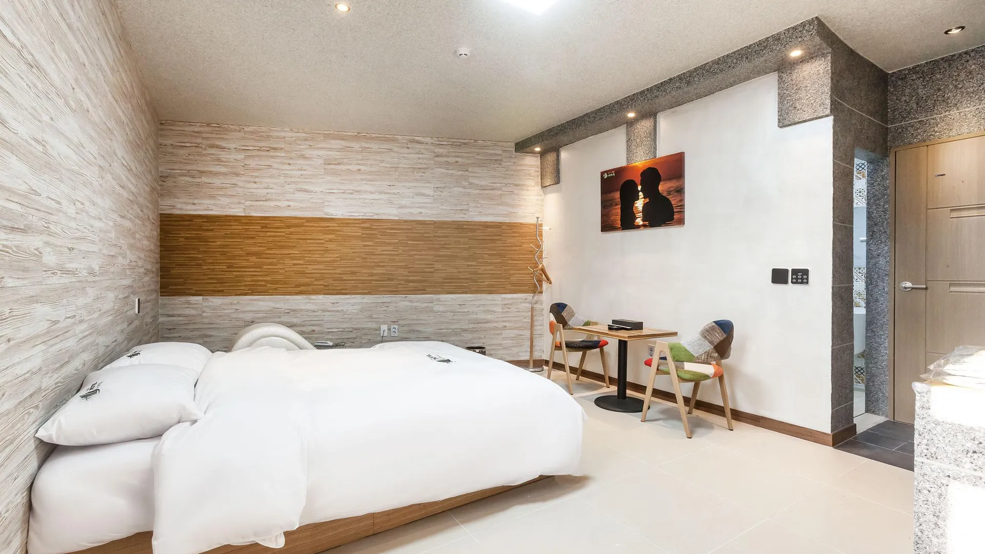 안성 안성 야자수 드라이브인 무인텔 호텔 전망