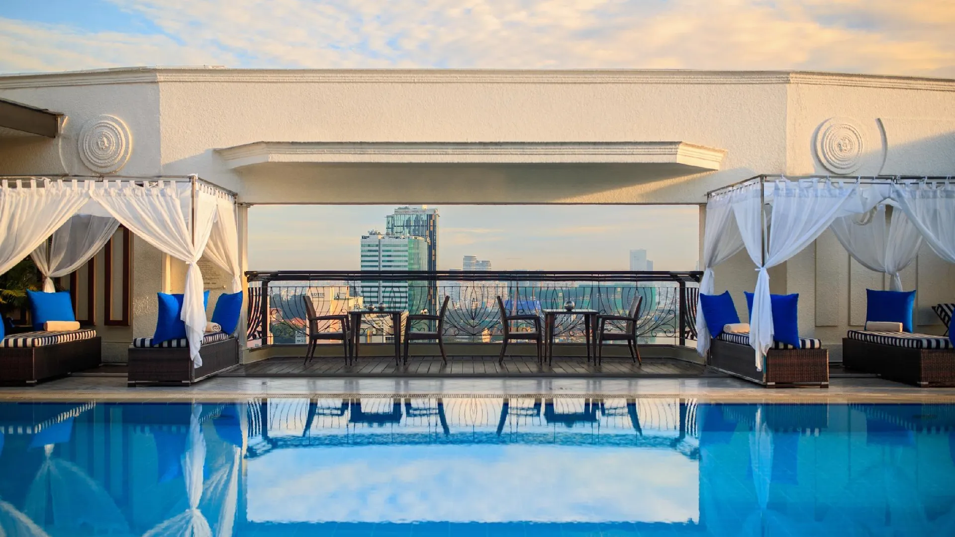 호치민 르네상스 리버사이드 호텔 사이공 5성급 호텔 로비