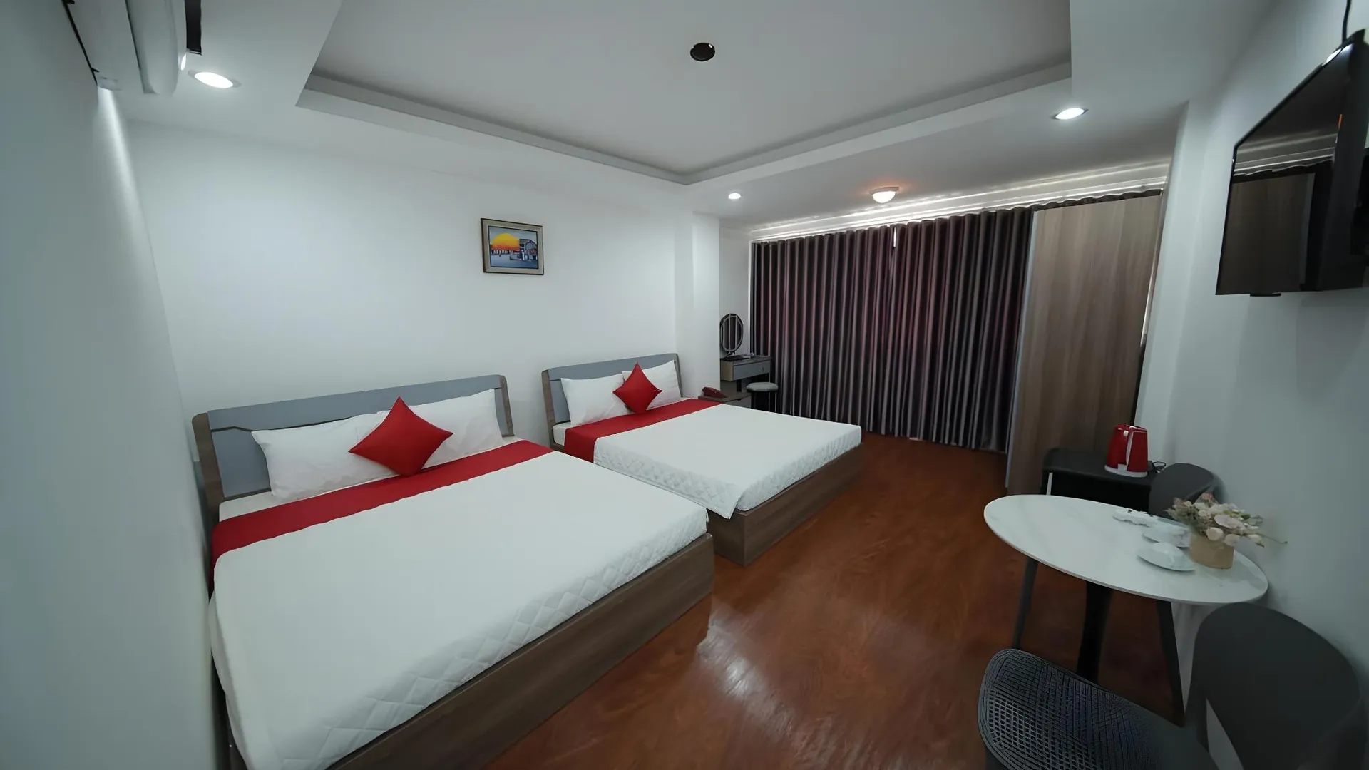 호치민 푸 지아 부이 비엔 3성급 호텔 객실