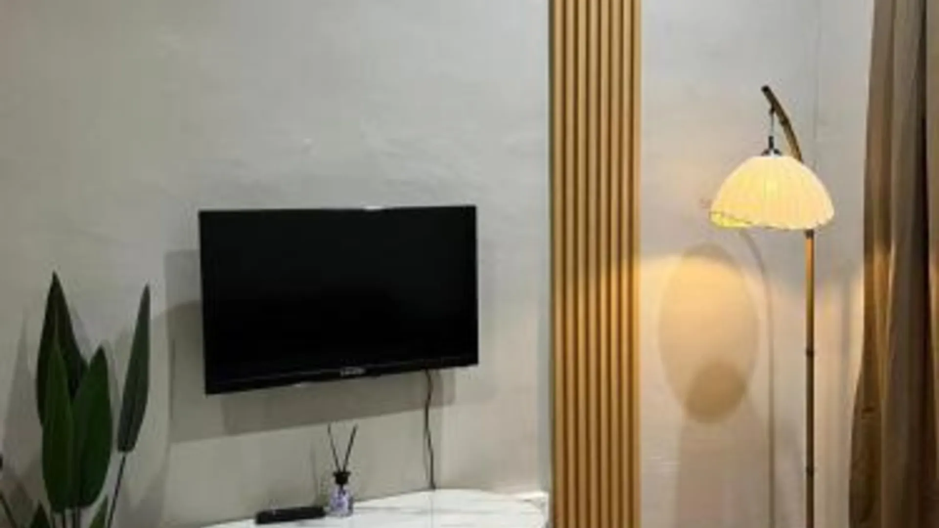 추카이 깜풍 막 칠리의 프라이빗 하우스 (m², 침실 3개, 프라이빗 욕실 2개) 3성급 게스트하우스 수영장