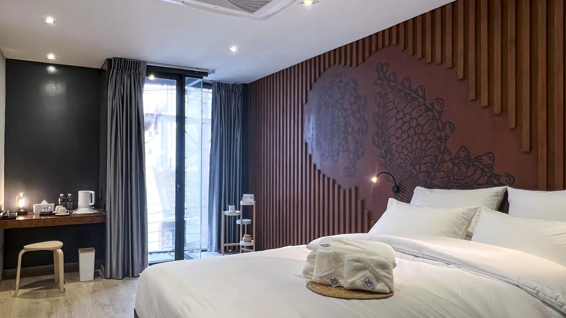 방콕 더 놈 호텔 3성급 호텔 스위트룸