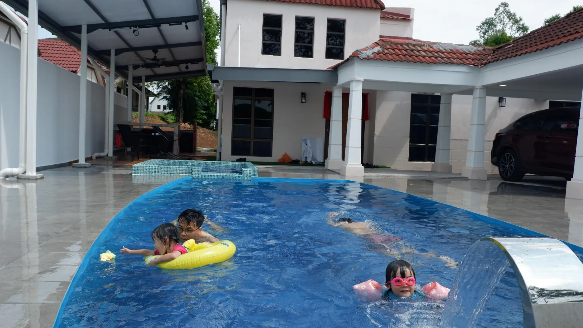 말라카 알러 가자의 빌라 (2000m², 침실 5개, 프라이빗 욕실 2개) 4성급 싱글룸 객실