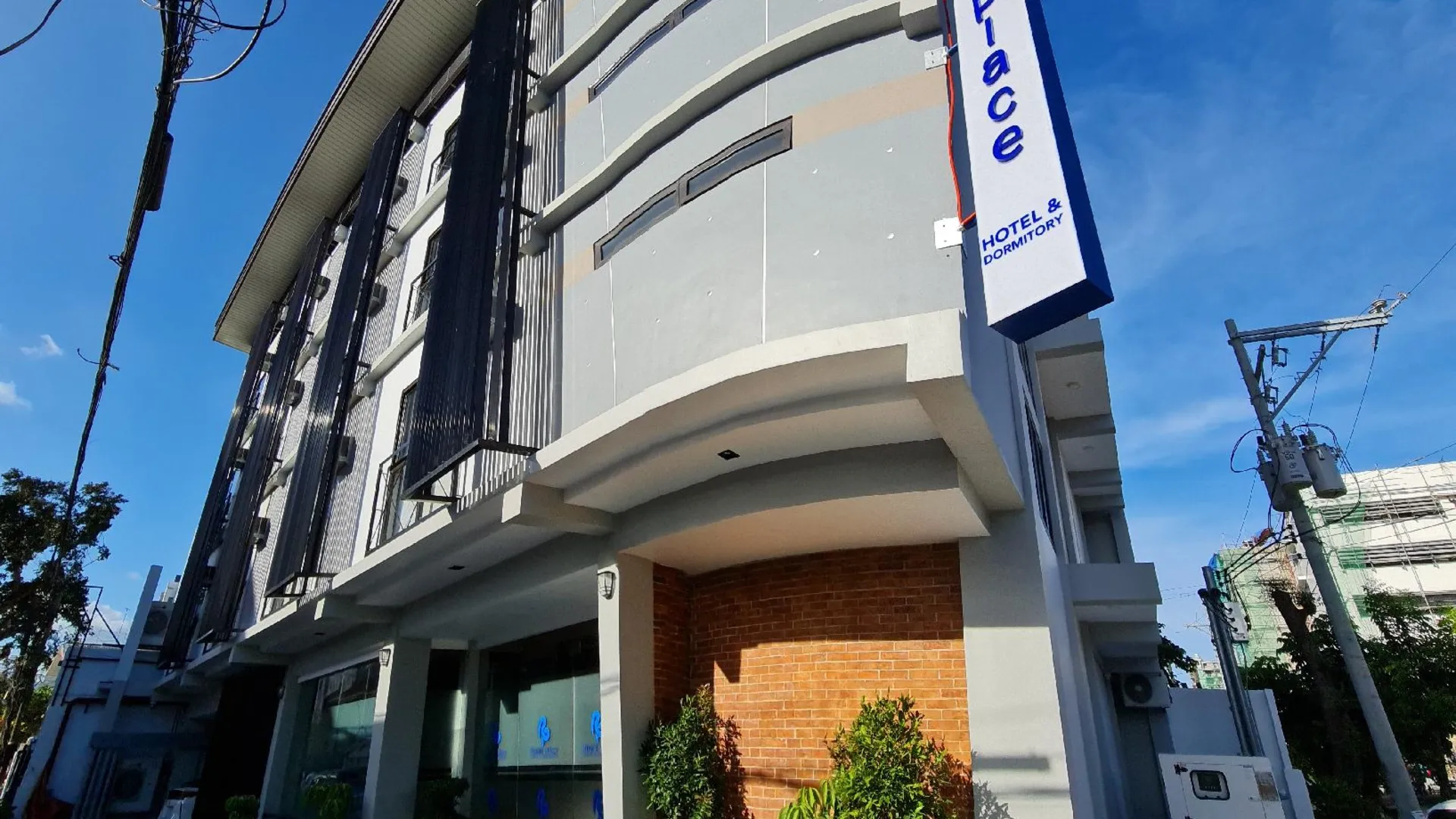 세부 루딜스 플레이스 호텔 앤 도미토리 5성급 호텔 수영장