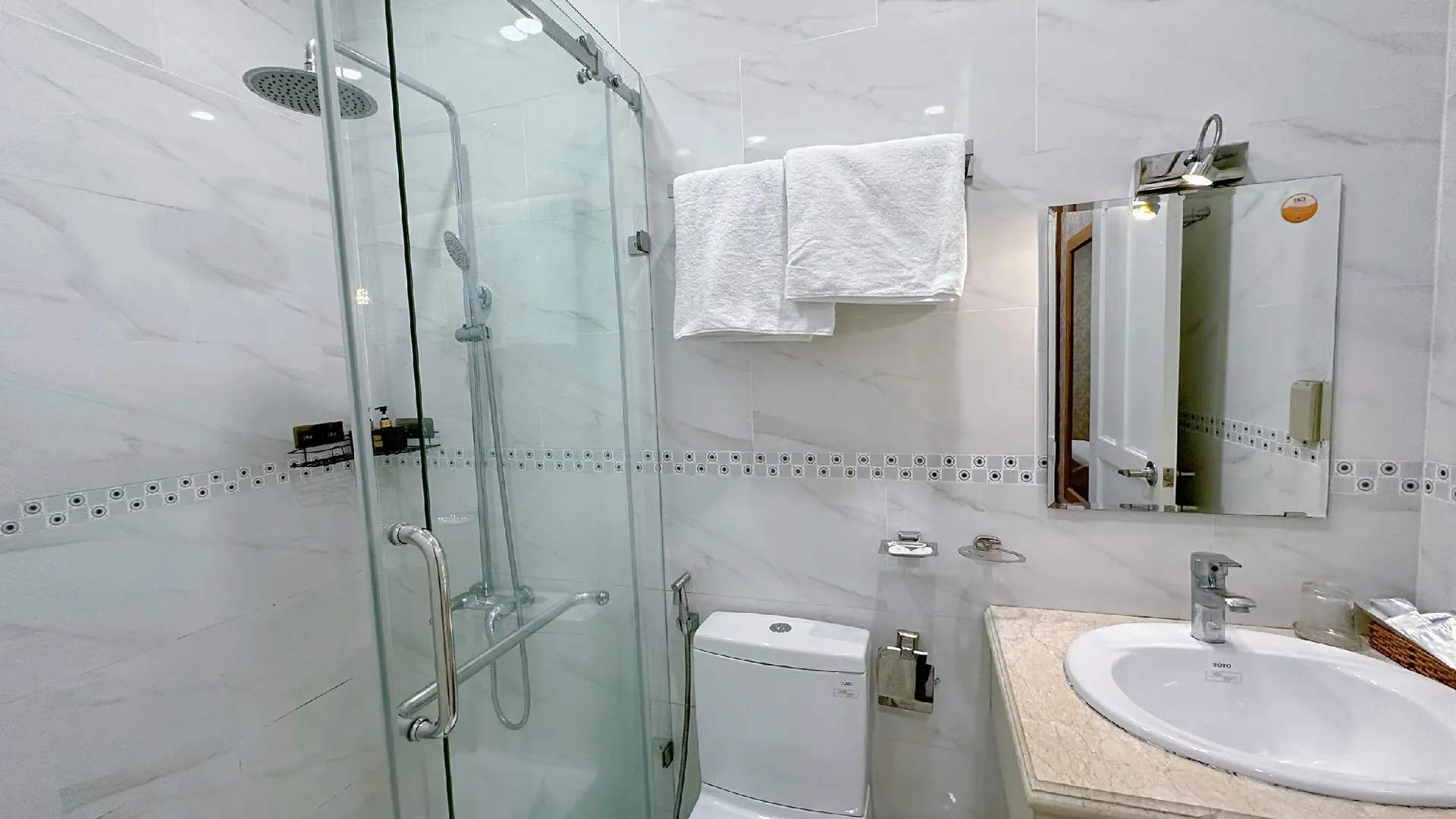 호치민 짜미 호텔-사이공 센트럴 3성급 호텔 스위트룸