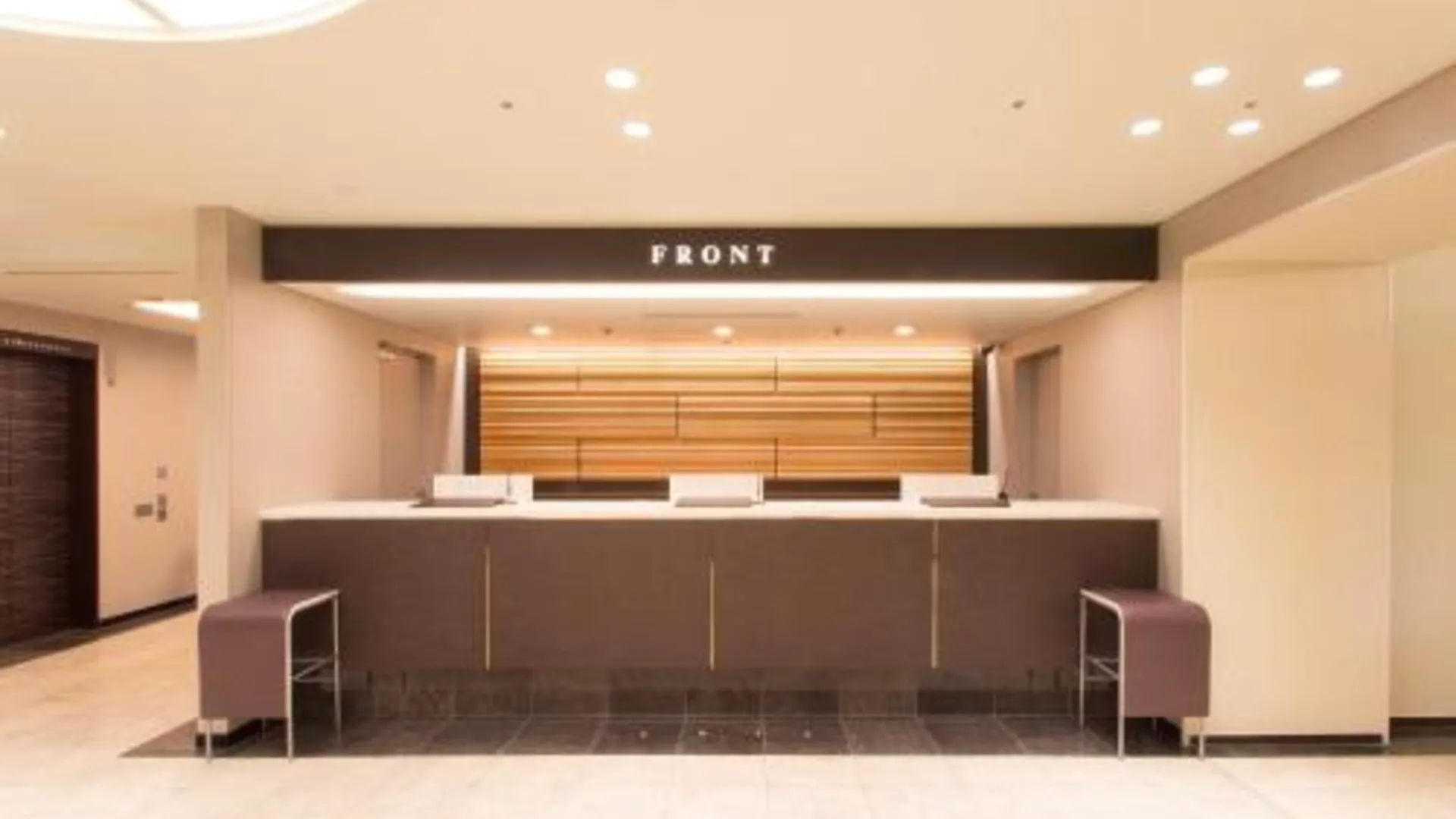 오사카 하톤 호텔 신사이바시 3성급 호텔 로비