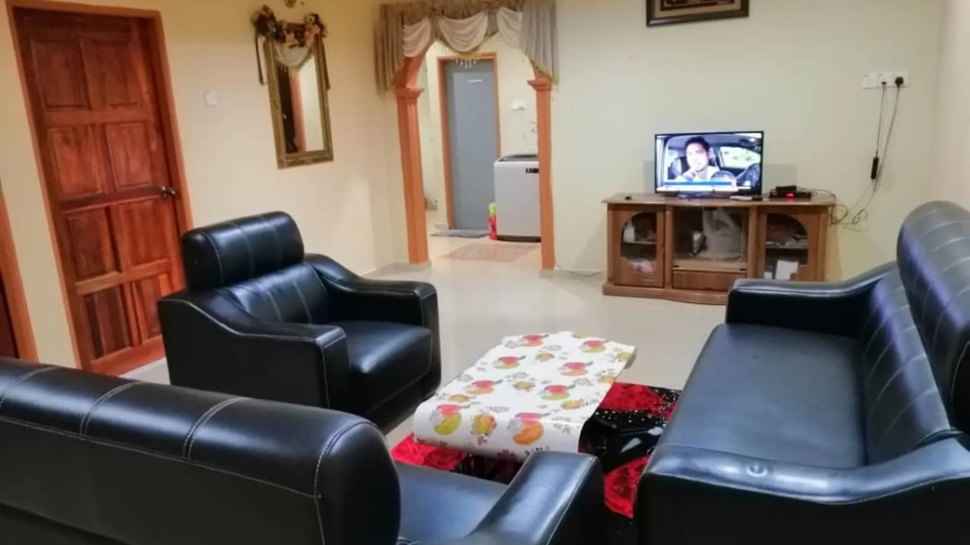 페칸 페칸 시티의 프라이빗 하우스 (1200m², 침실 3개, 프라이빗 욕실 2개) 3성급 싱글룸 전망