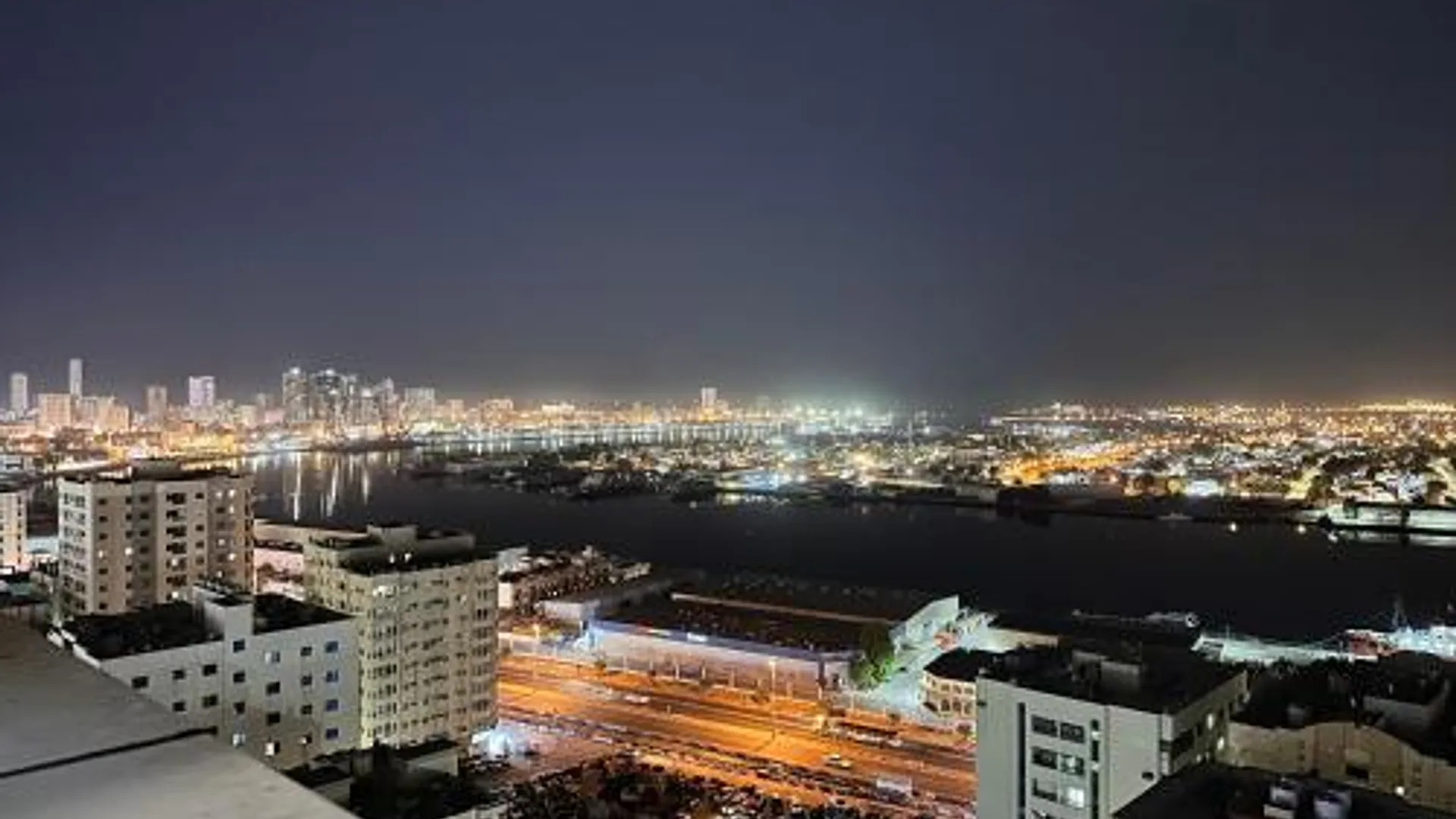 아지만 City view furnished room 3성급 싱글룸 수영장