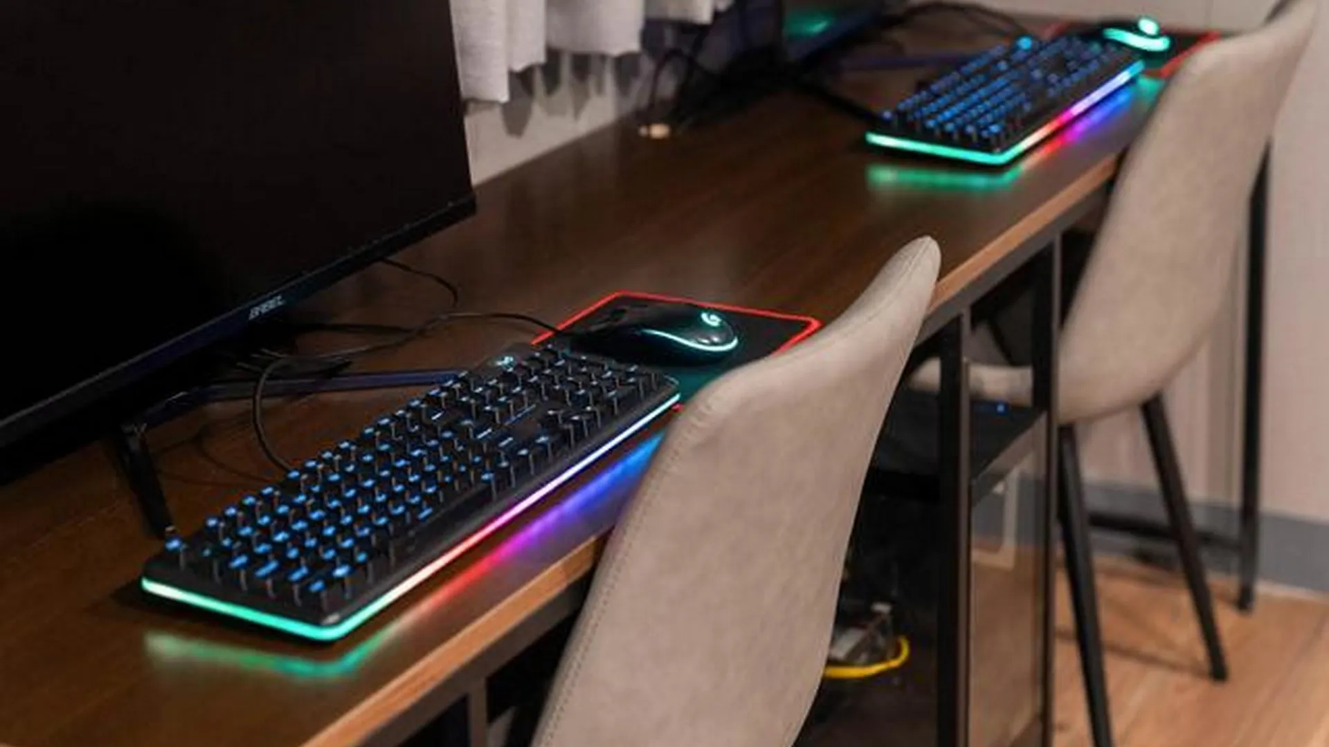 서울 신촌 URBAN HOTEL&PLAY 3성급 호텔 객실