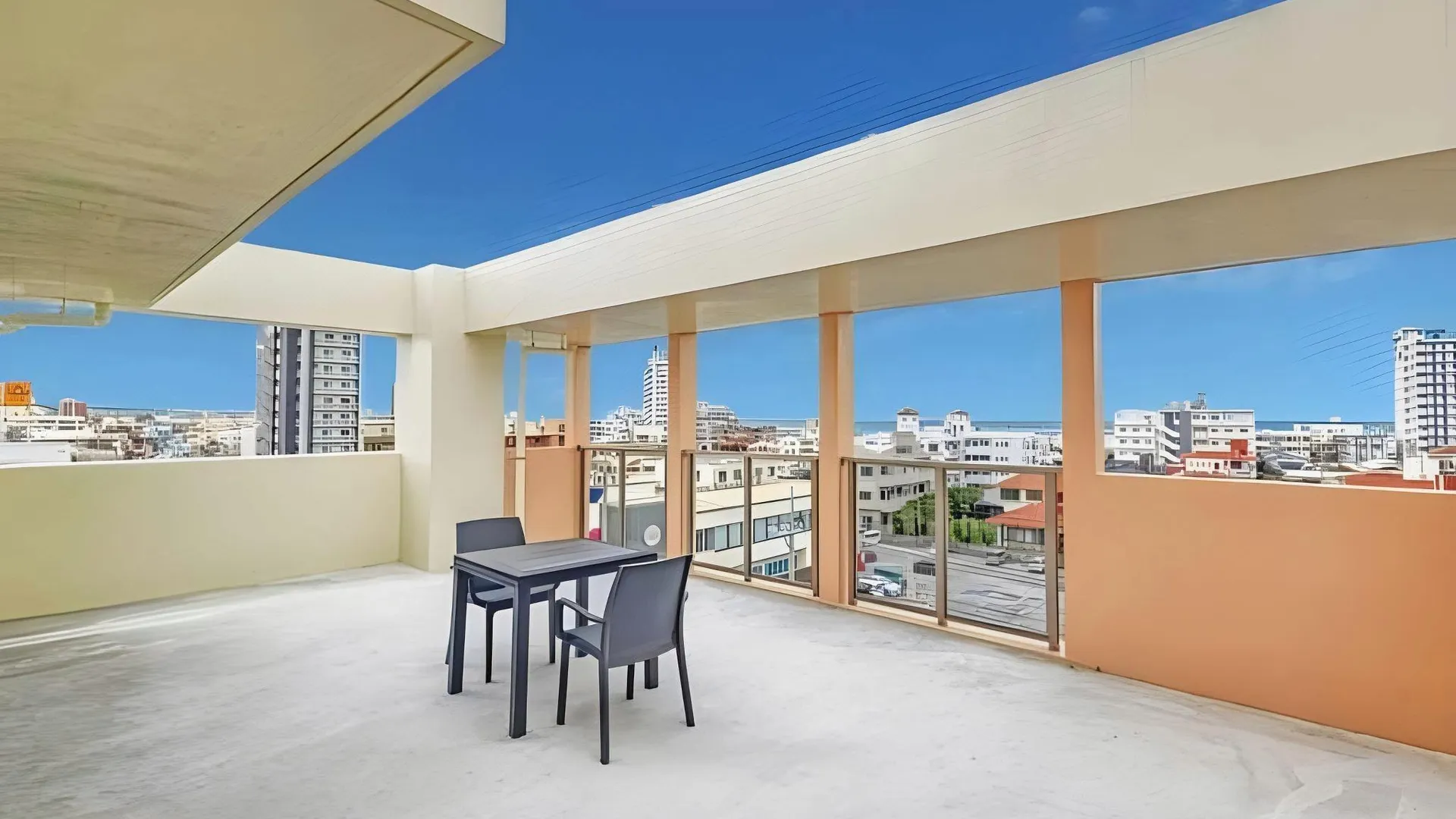 오키나와 본섬 테라스 리조트 미하마 차탄 - 오키나와 메인 아일랜드 3성급 호텔 전망