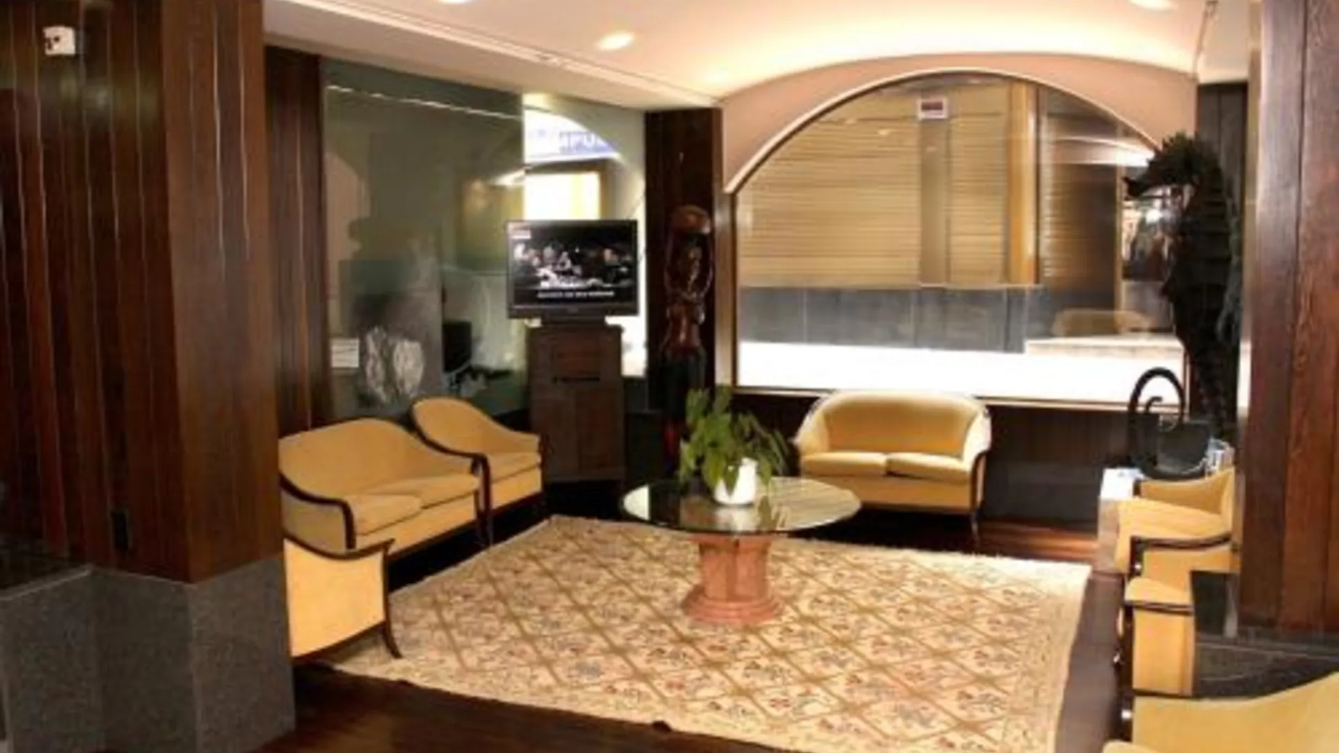 포보아 데 바짐 Luso Brasileiro 2성급 호텔 스위트룸