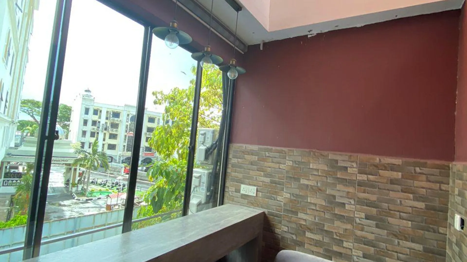 쿠알라테렝가누 DJ 시티 인 호텔 2성급 호텔 로비