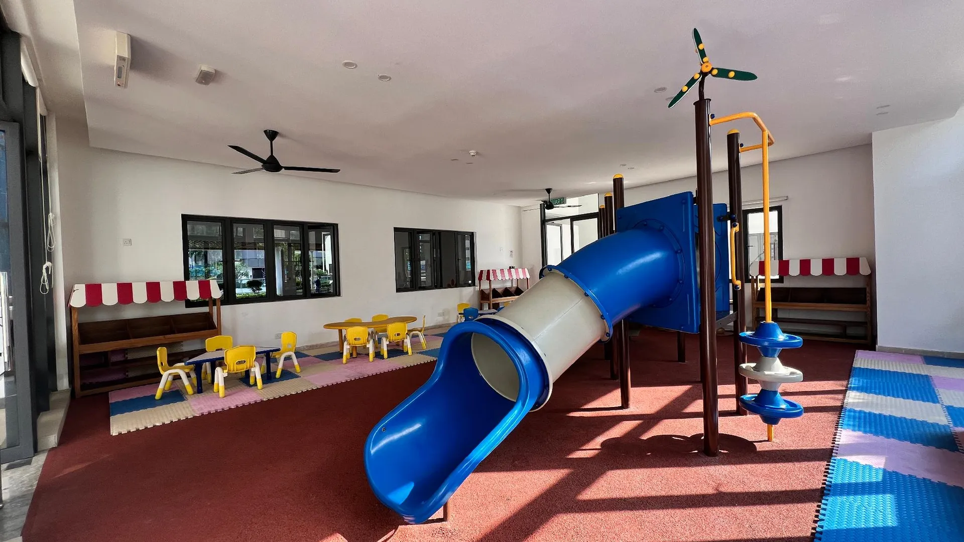 조호바루 / 조호르바루 조호바루의 프라이빗 하우스 (m², 침실 1개, 프라이빗 욕실 1개) 4성급 싱글룸 레스토랑