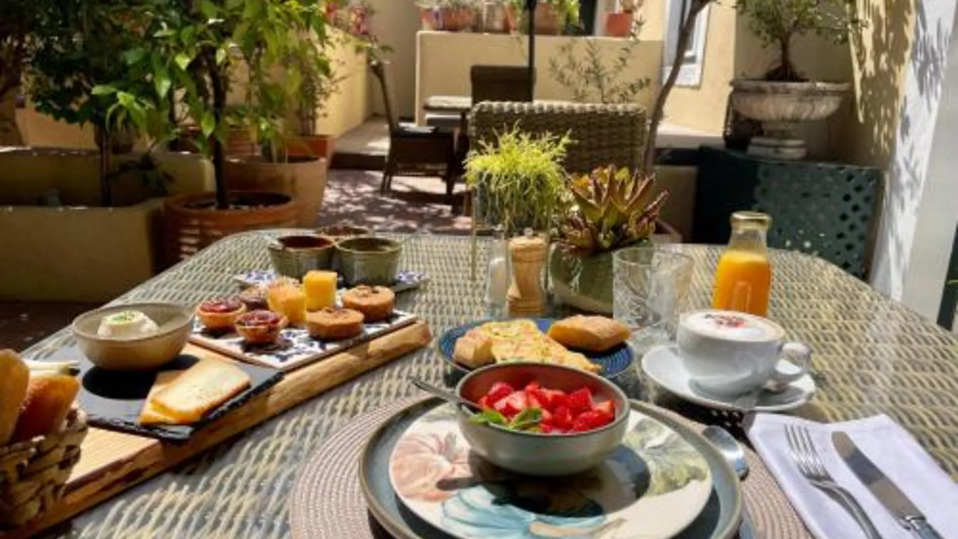 리스본 팔라시오 라말리트 4성급 호텔 부대시설