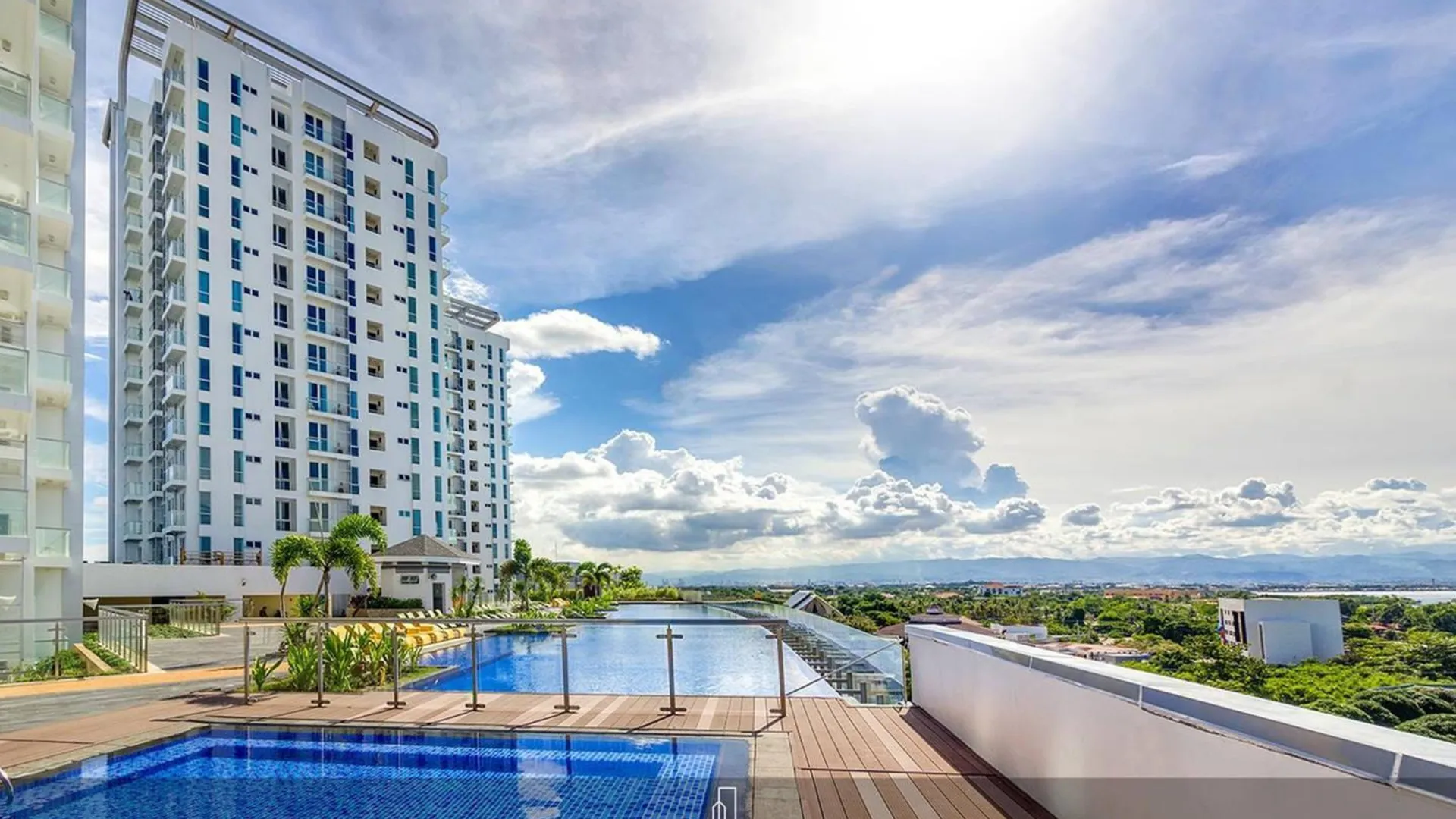 세부 막탄 뉴타운 스페이셔스 콘도 위드 풀 에어포트 근처 5성급 싱글룸 로비