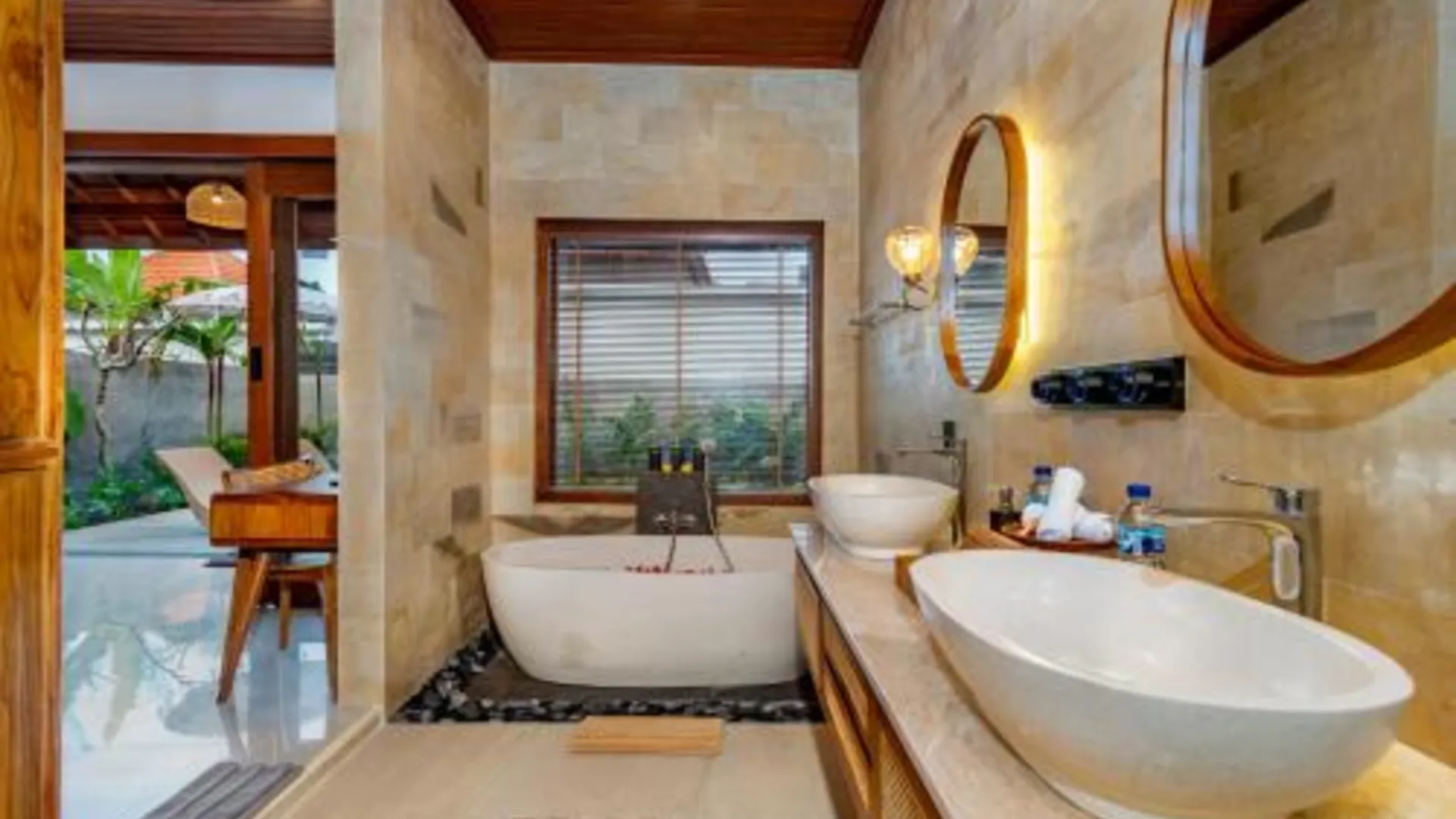 발리 Jatining Ubud Villa & Spa 호텔 스위트룸