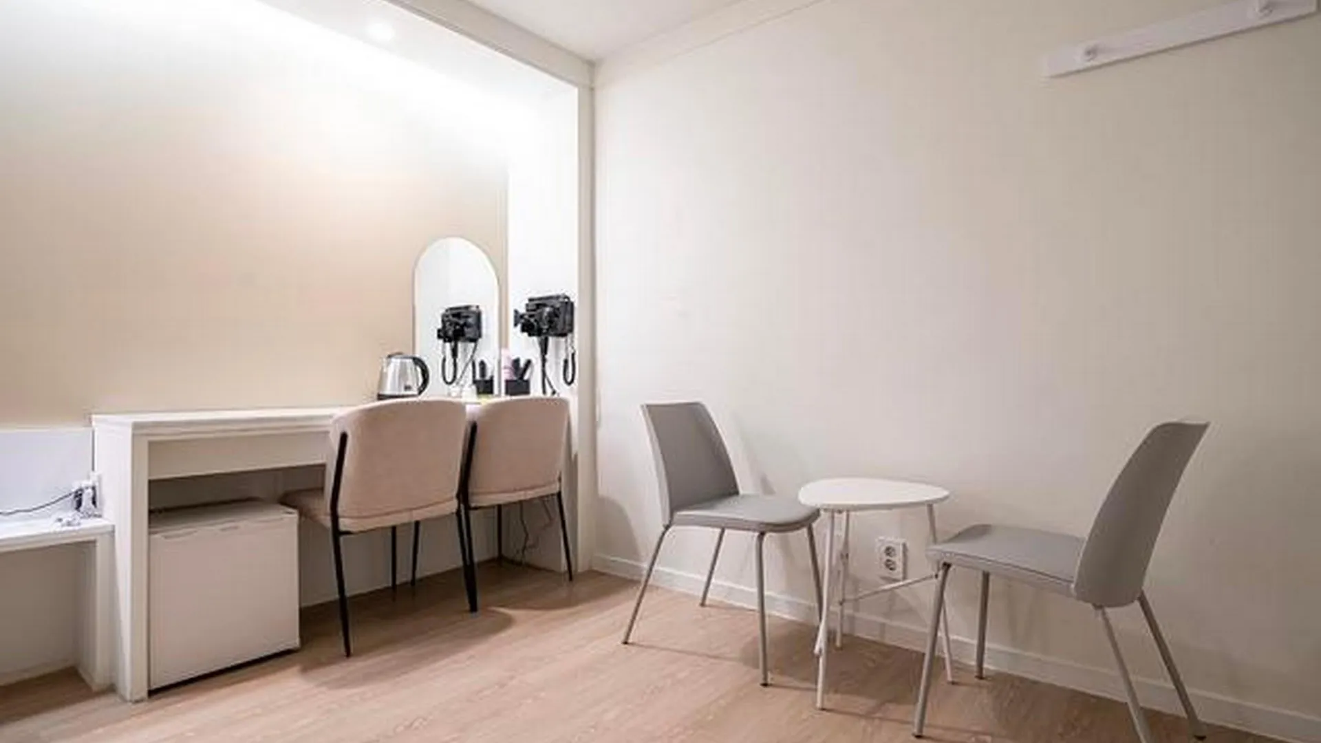 서울 신촌 굿타임 1성급 호텔 레스토랑