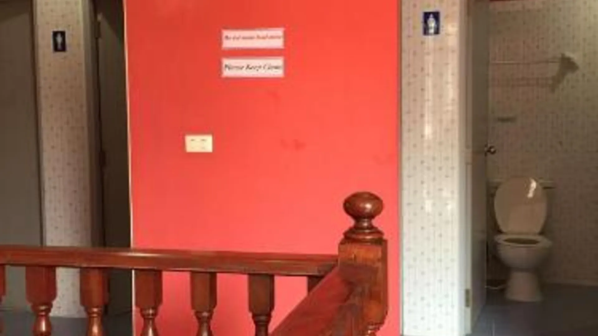 방콕 Ricos Honey Place Guesthouse XGermanX 2성급 호텔 외관