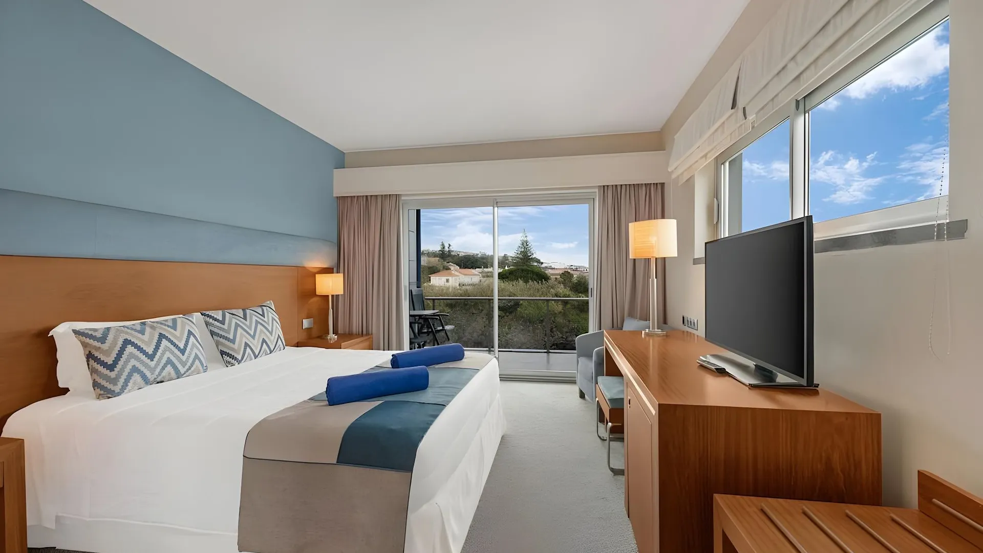 앙그라 두 에루이스무 호텔 두 카라콜 4성급 호텔 스위트룸