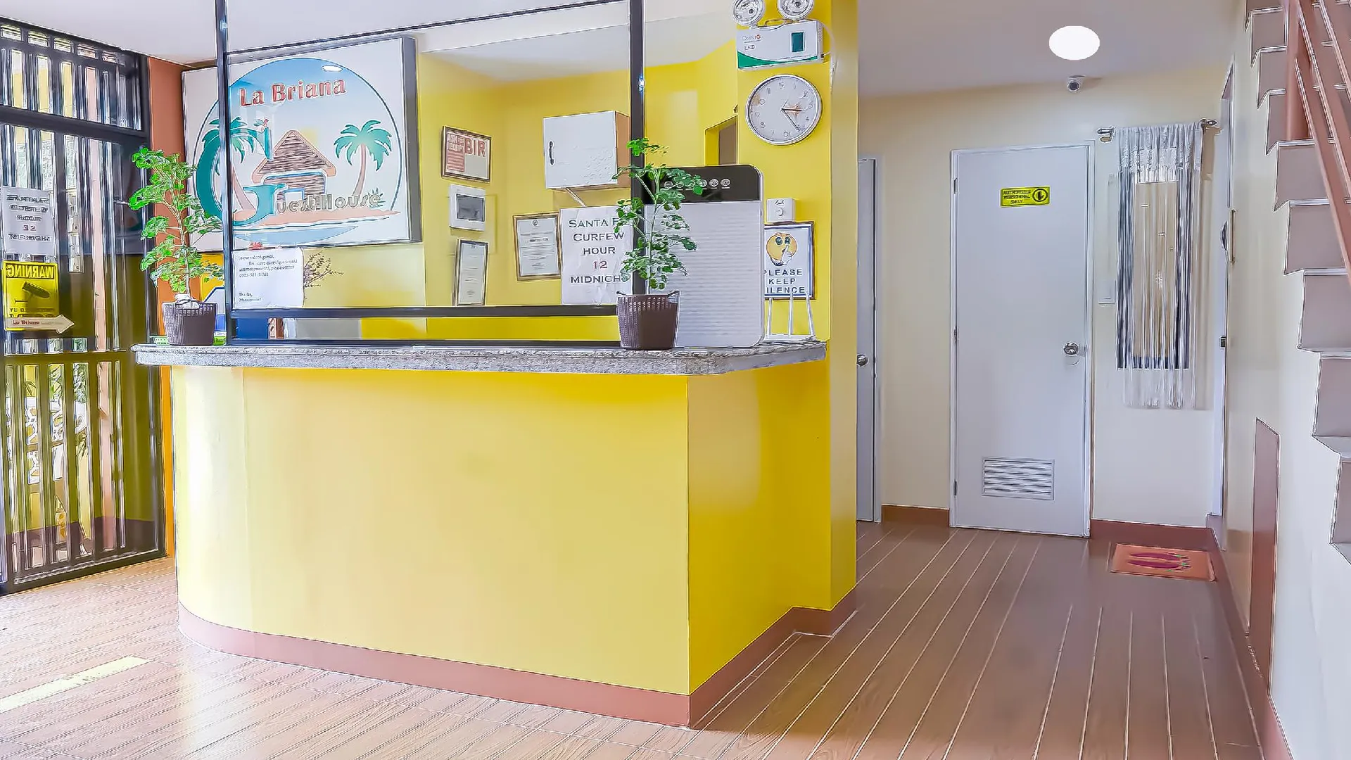 세부 레드도어즈 앳 라 브리아나 게스트 하우스 반타얀 세부 2성급 호텔 레스토랑